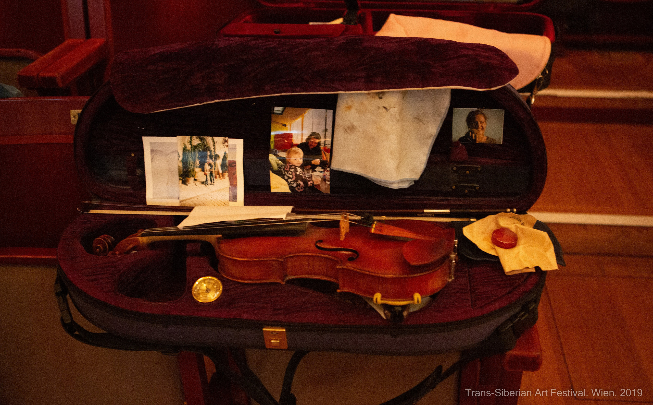 Жизнь в футляре. Профессиональный репортажный и студийный фотограф в Москве