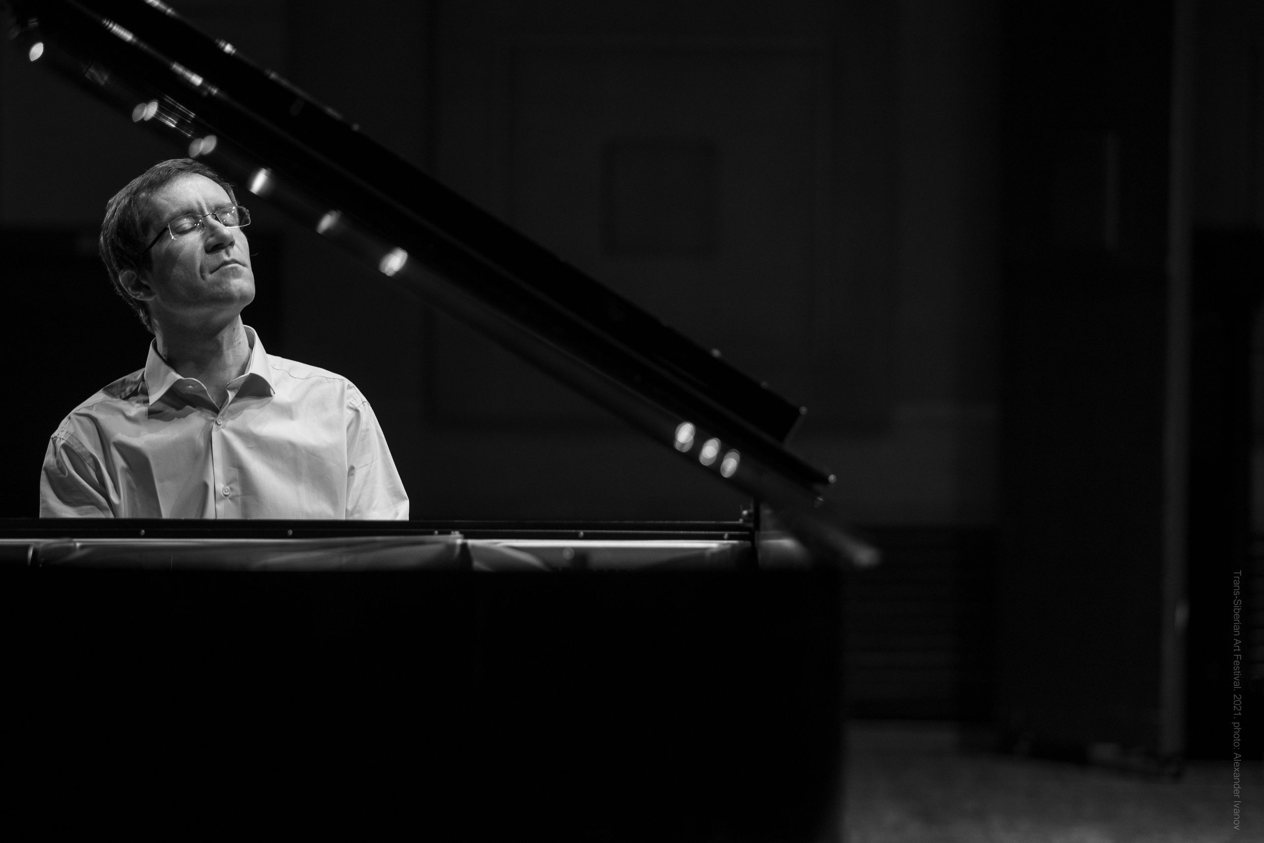 Фотографии классических музыкантов. Профессиональный репортажный и студийный фотограф в Москве