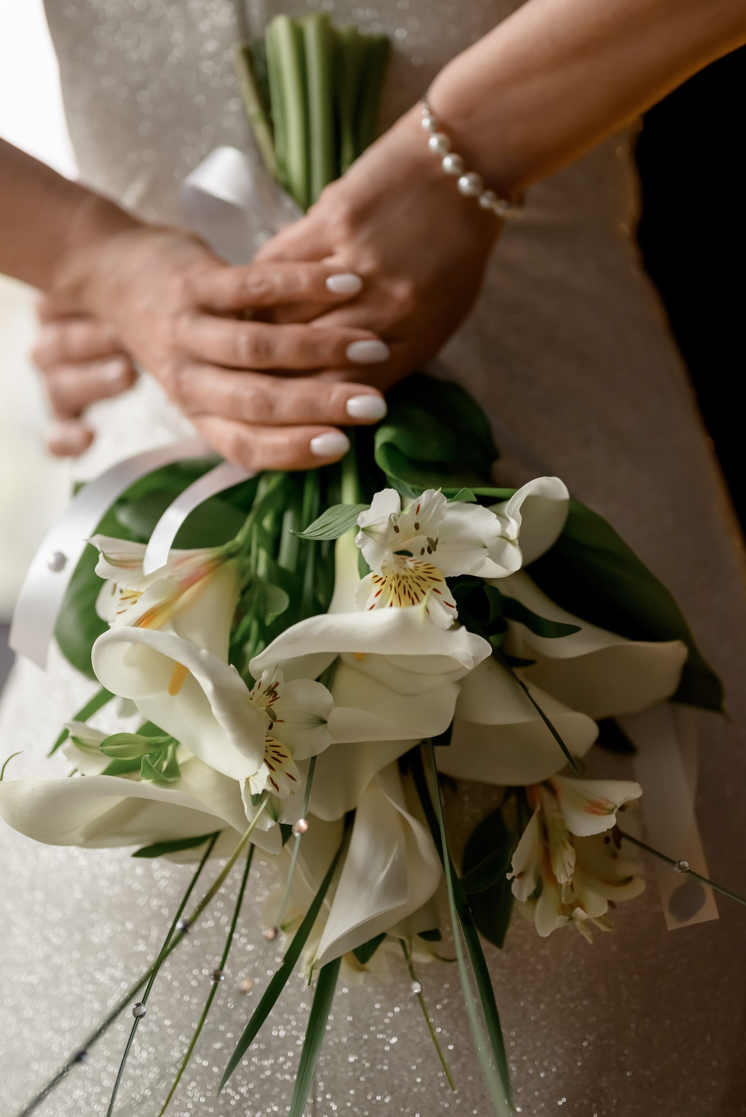 Свадебная фотосессия в синем зале. Юлия Басня семейный и свадебный фотограф в Донецке