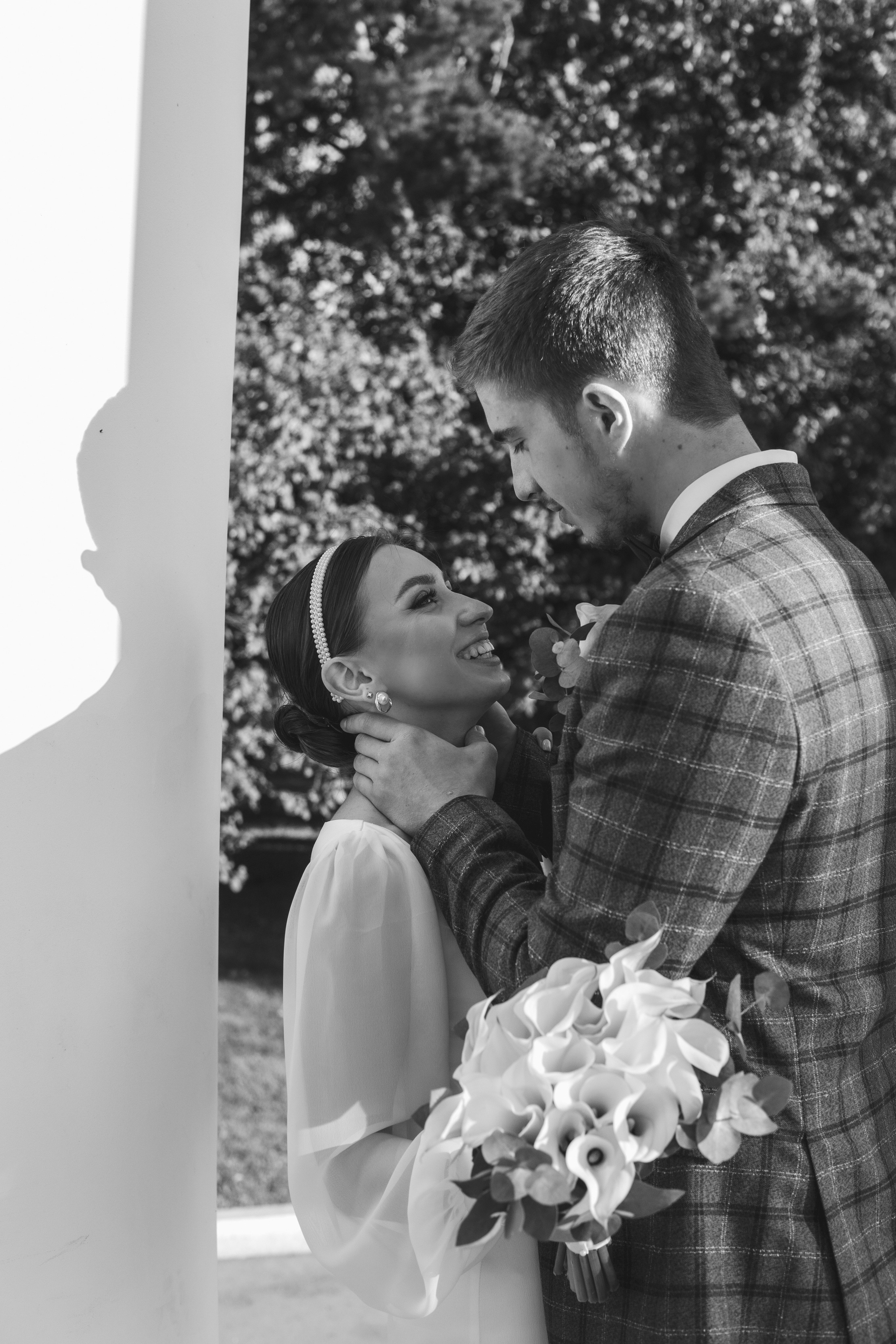 Свадебная прогулка. Мы тонем в лучах нежных объятий. Свадебный и портретный фотограф в Москве, Светлана Янковая