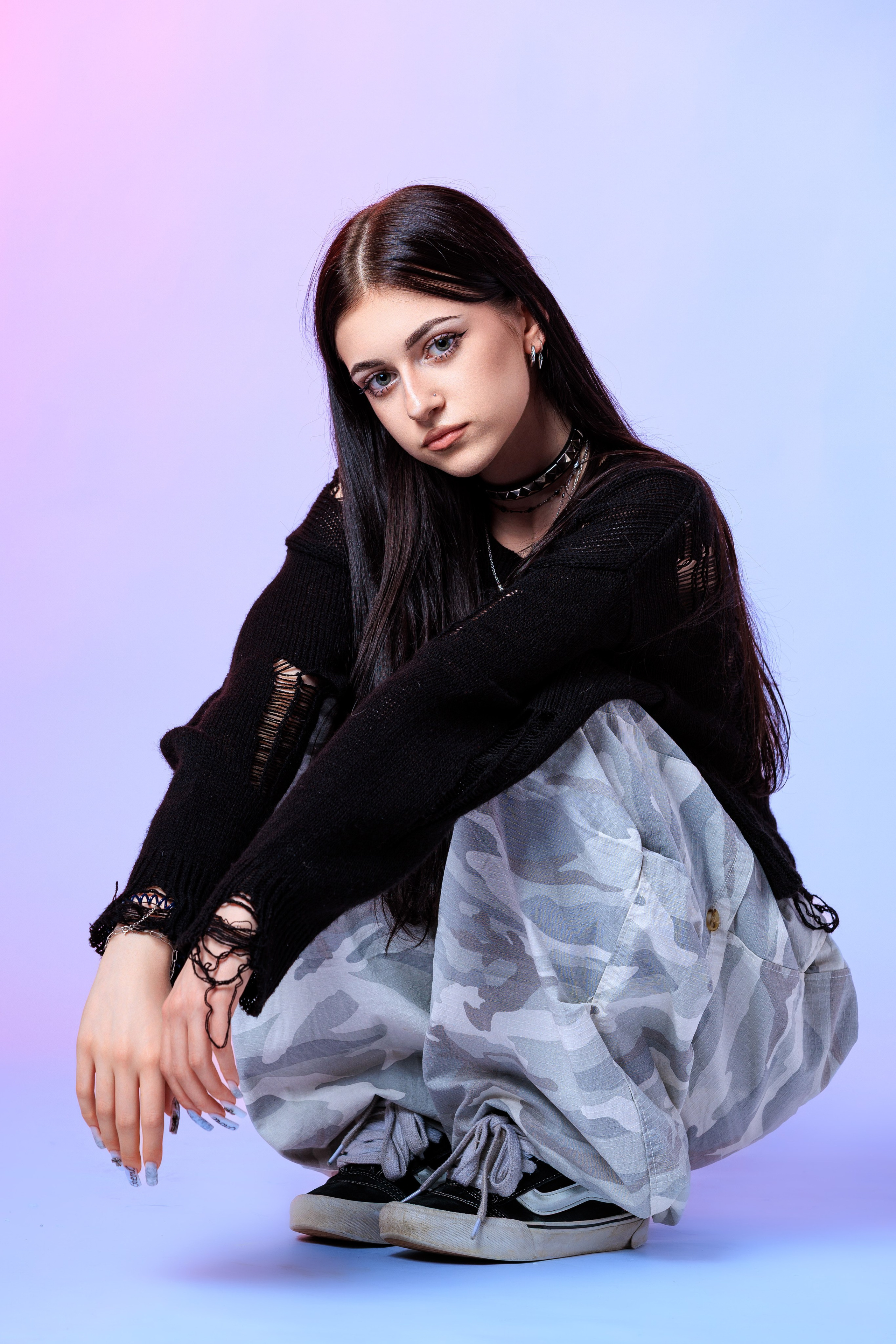 Смотреть фотки в фотостудии. Выпускные альбомы Геленджик, Новороссийск, Краснодар, Туапсе