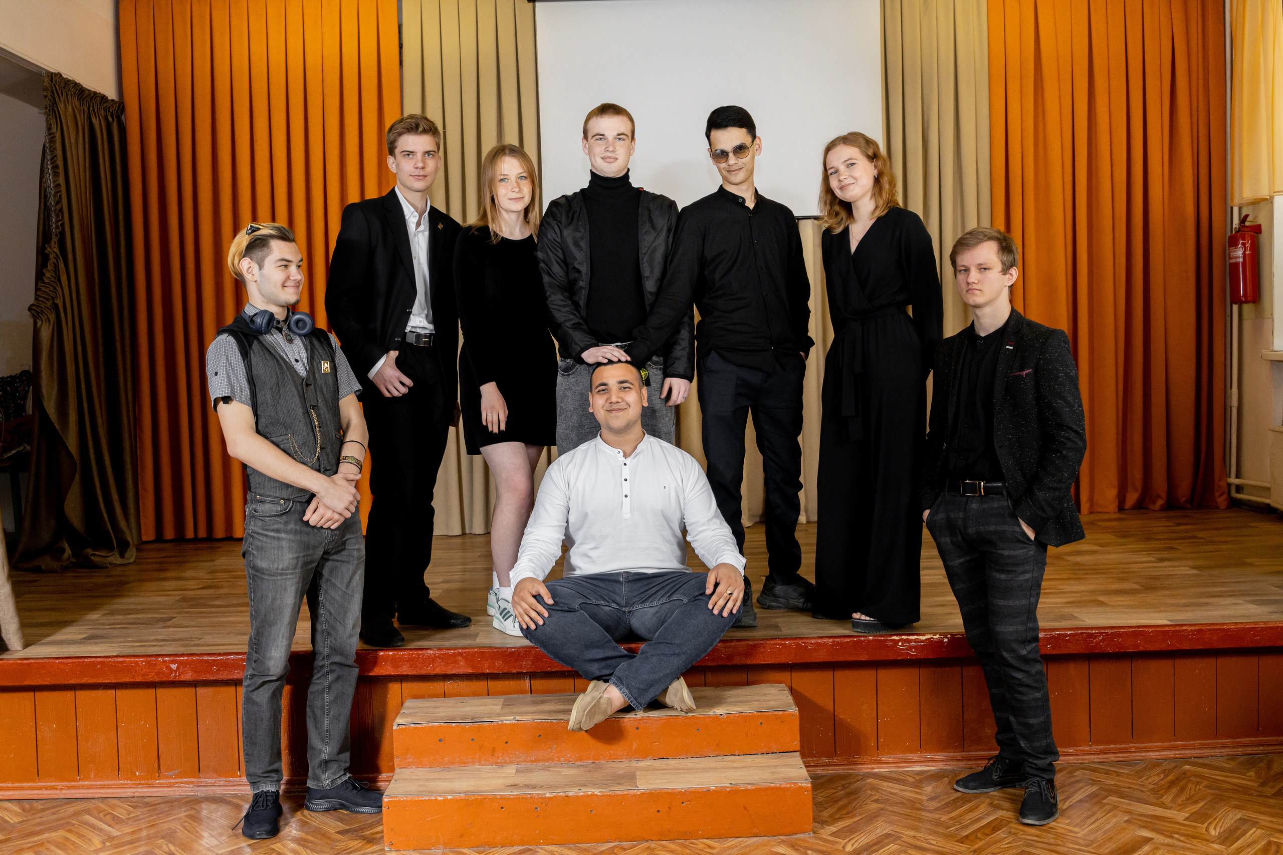 Выпускной альбом для 9 класса. Выпускные альбомы в Крыму, Севастополе и Симферополе