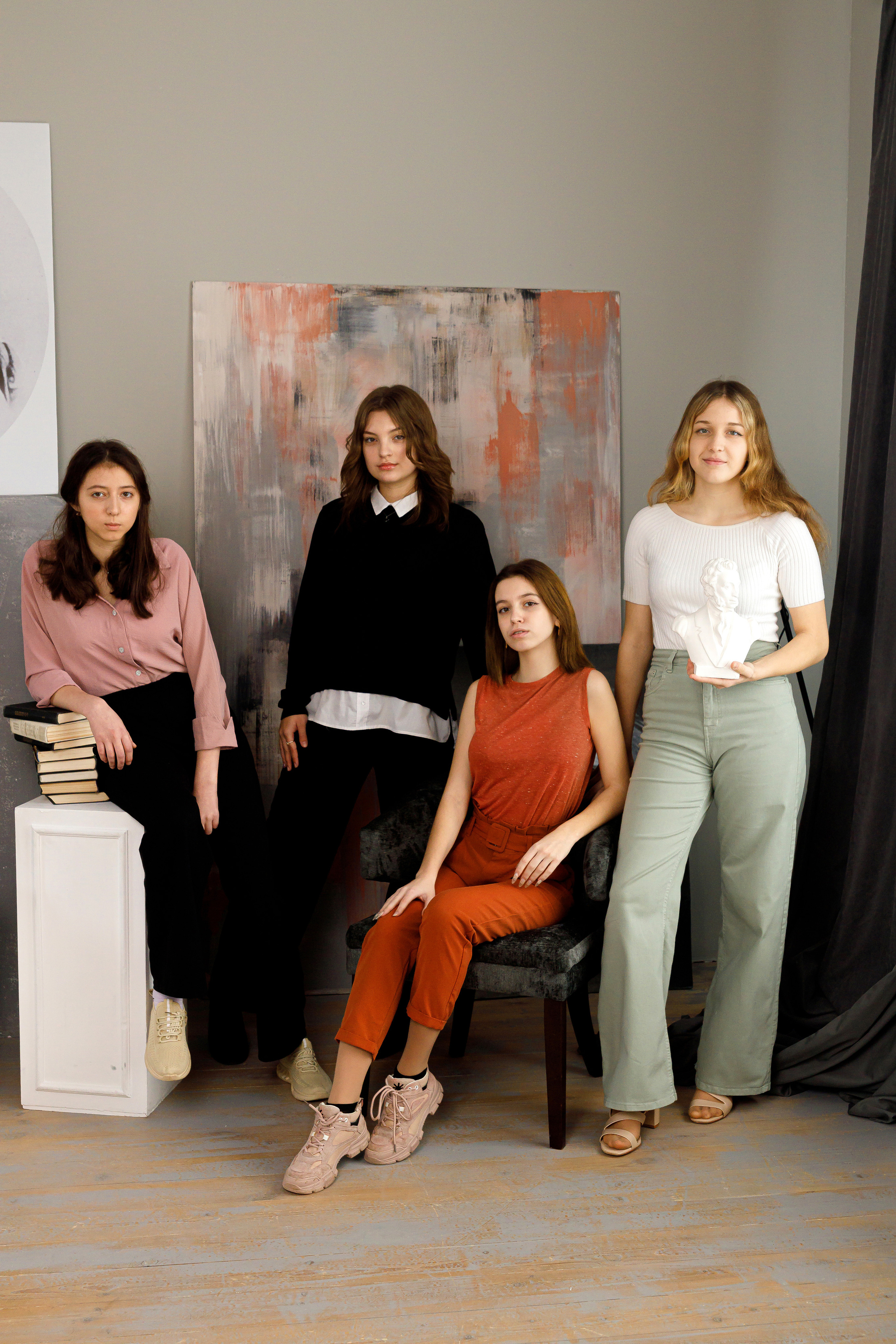 Фотостудия «Моя фотостудия» Севастополь. Выпускные альбомы в Крыму, Севастополе и Симферополе