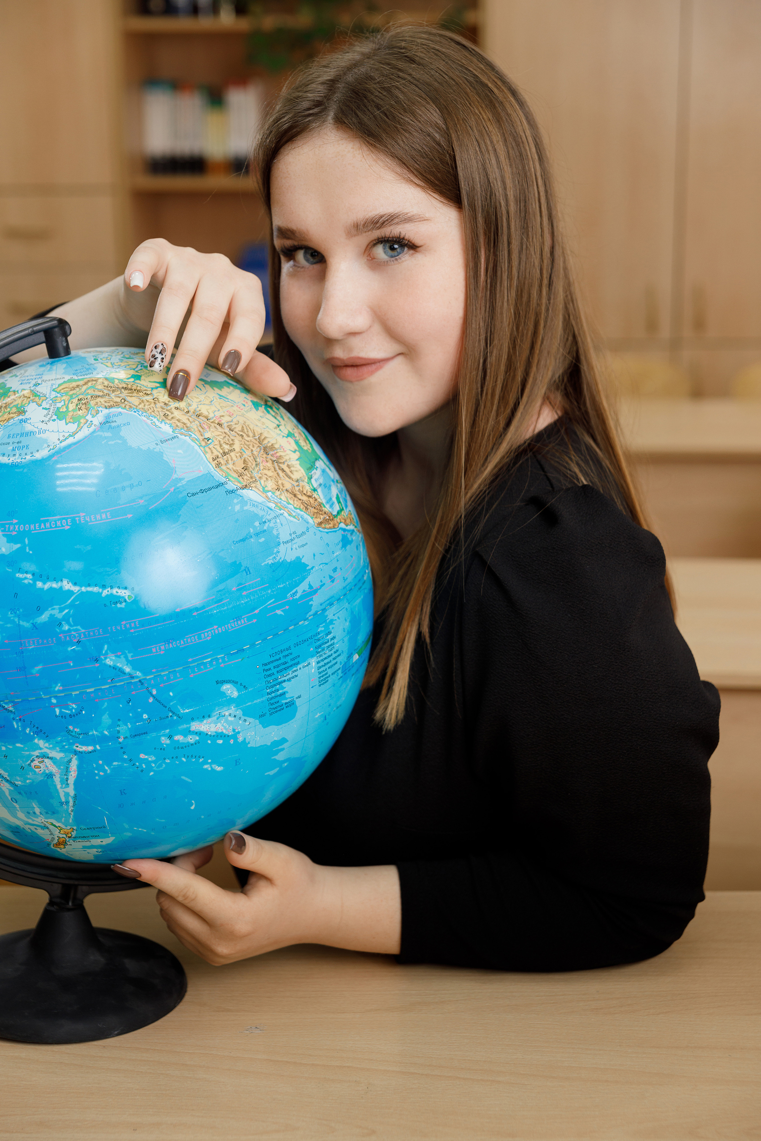 Выпускные альбомы для 9 и 11 класса. Выпускные альбомы в Крыму, Севастополе и Симферополе