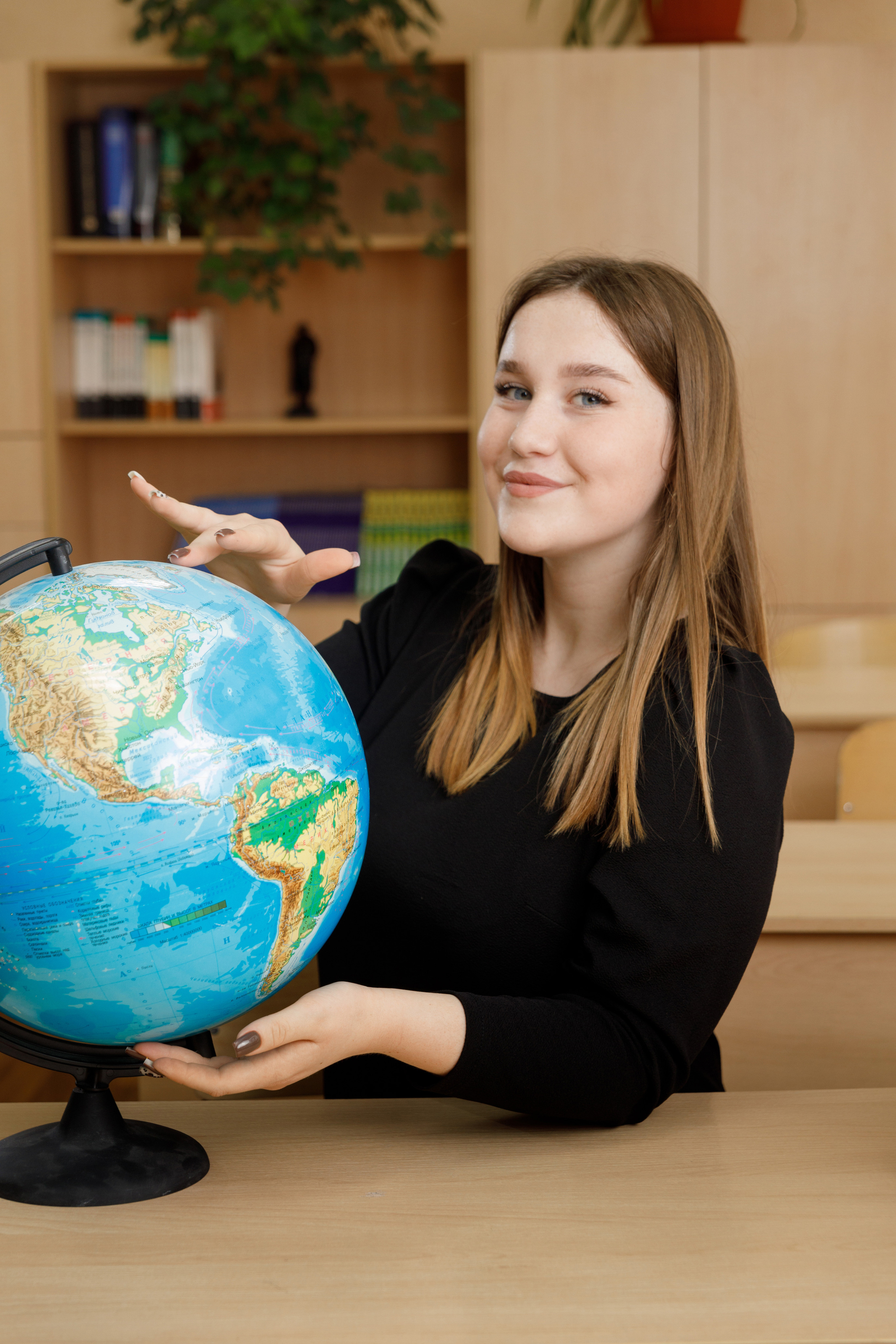 Выпускные альбомы для 9 и 11 класса. Выпускные альбомы в Крыму, Севастополе и Симферополе