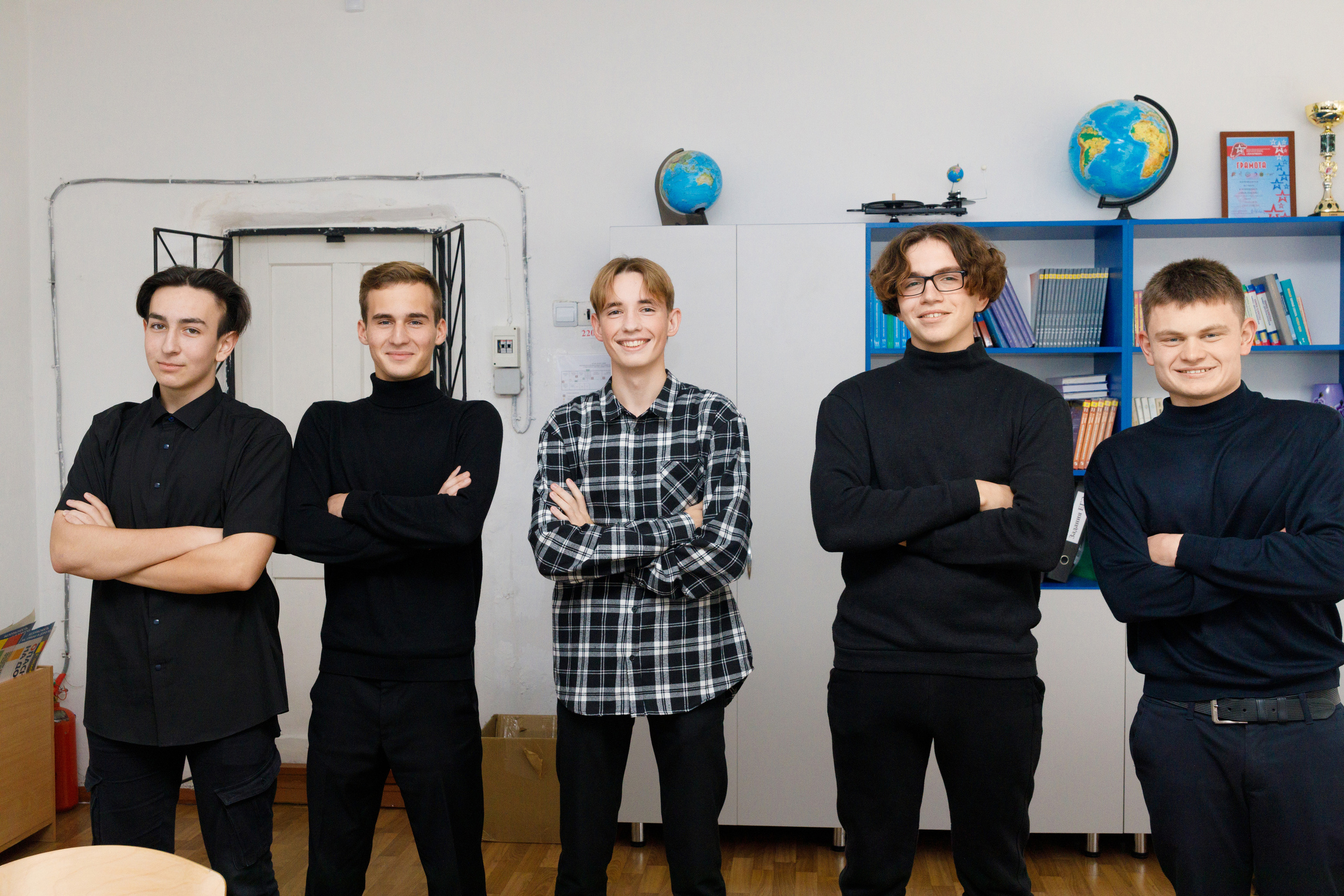 Выпускные альбомы для 9 и 11 класса. Выпускные альбомы в Крыму, Севастополе и Симферополе