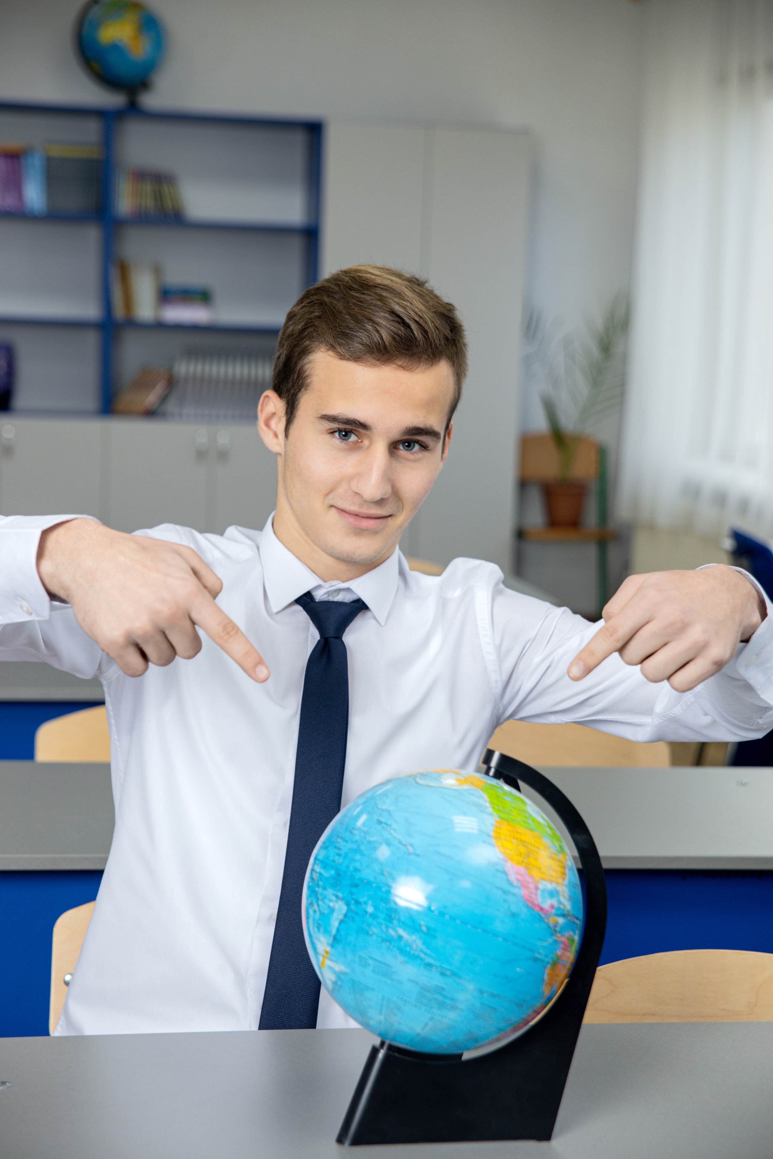 Выпускные альбомы для 9 и 11 класса. Выпускные альбомы в Крыму, Севастополе и Симферополе