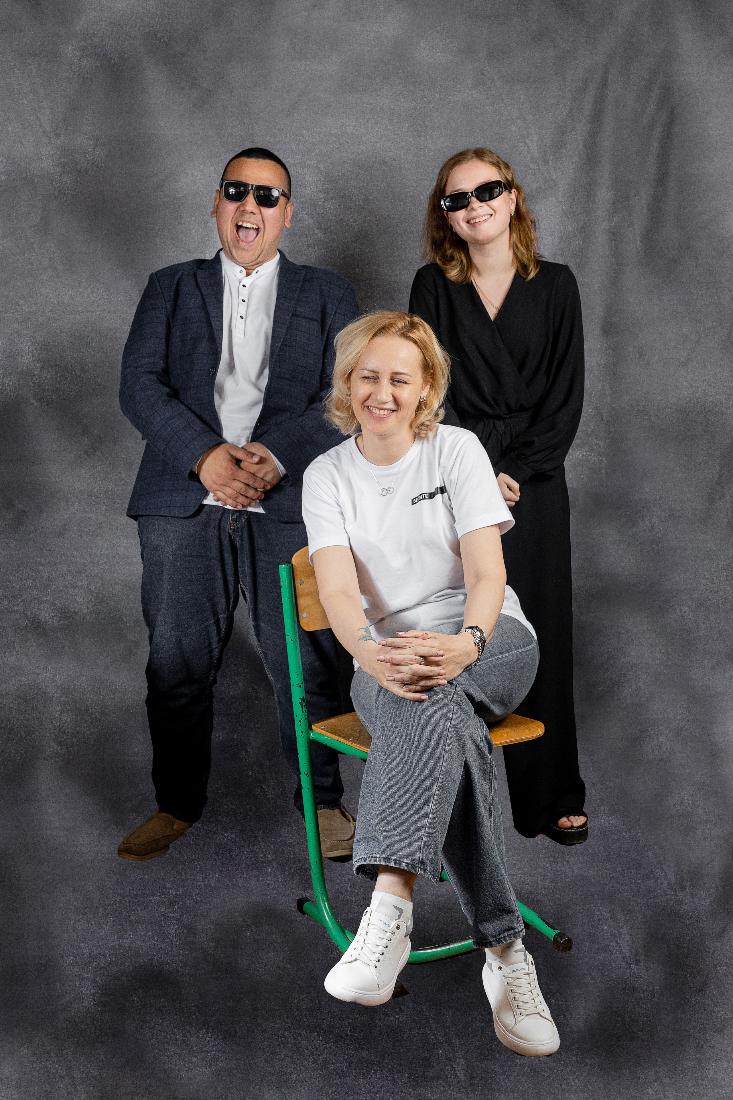 Выпускной альбом для 9 класса. Выпускные альбомы в Крыму, Севастополе и Симферополе