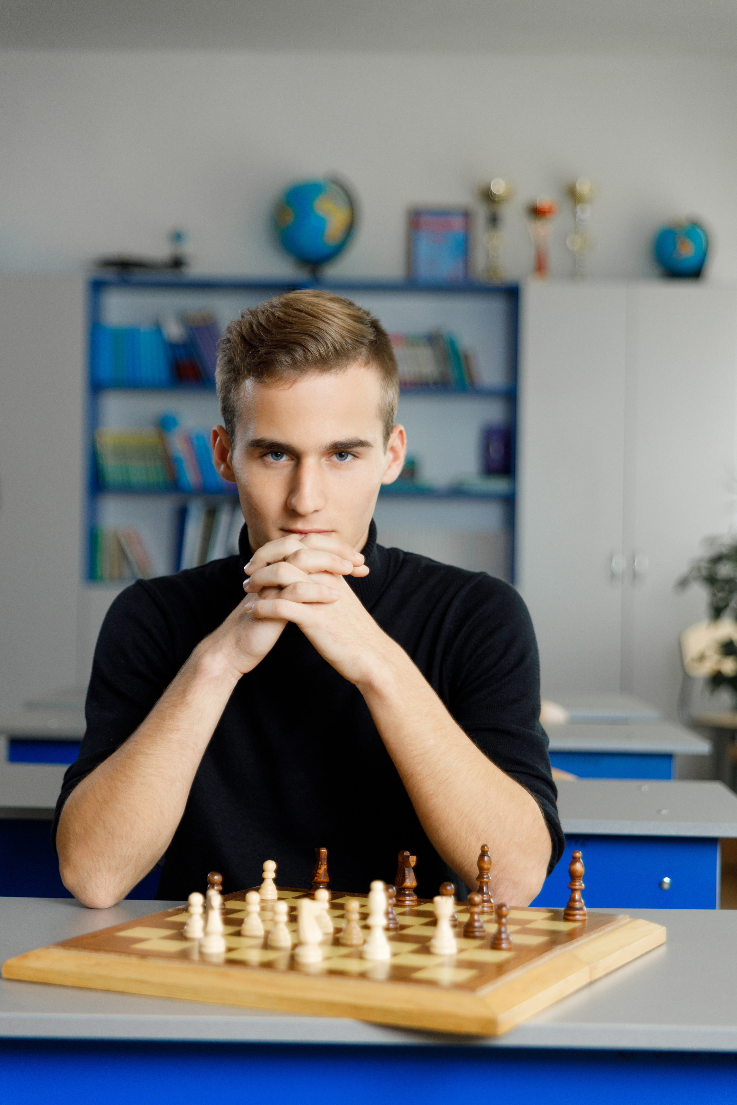 Выпускные альбомы для 9 и 11 класса. Выпускные альбомы в Крыму, Севастополе и Симферополе