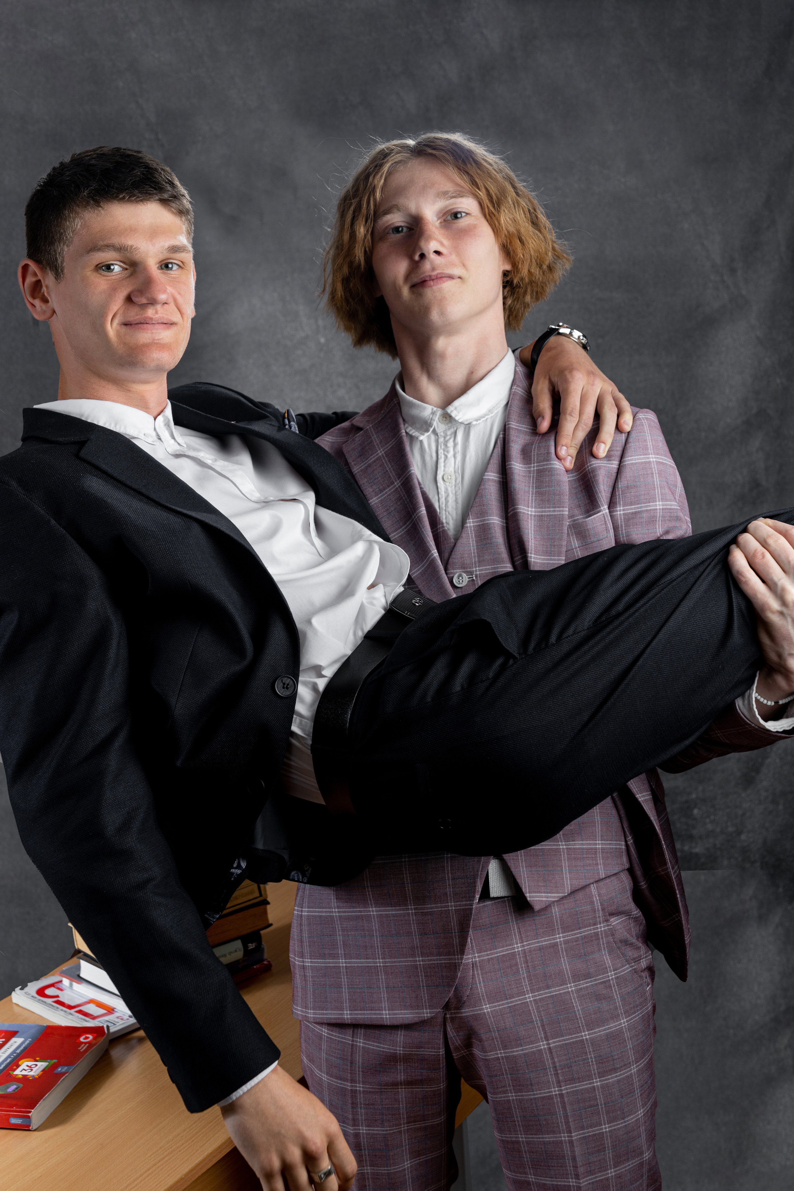 Выпускной альбом для 9 класса. Выпускные альбомы в Крыму, Севастополе и Симферополе