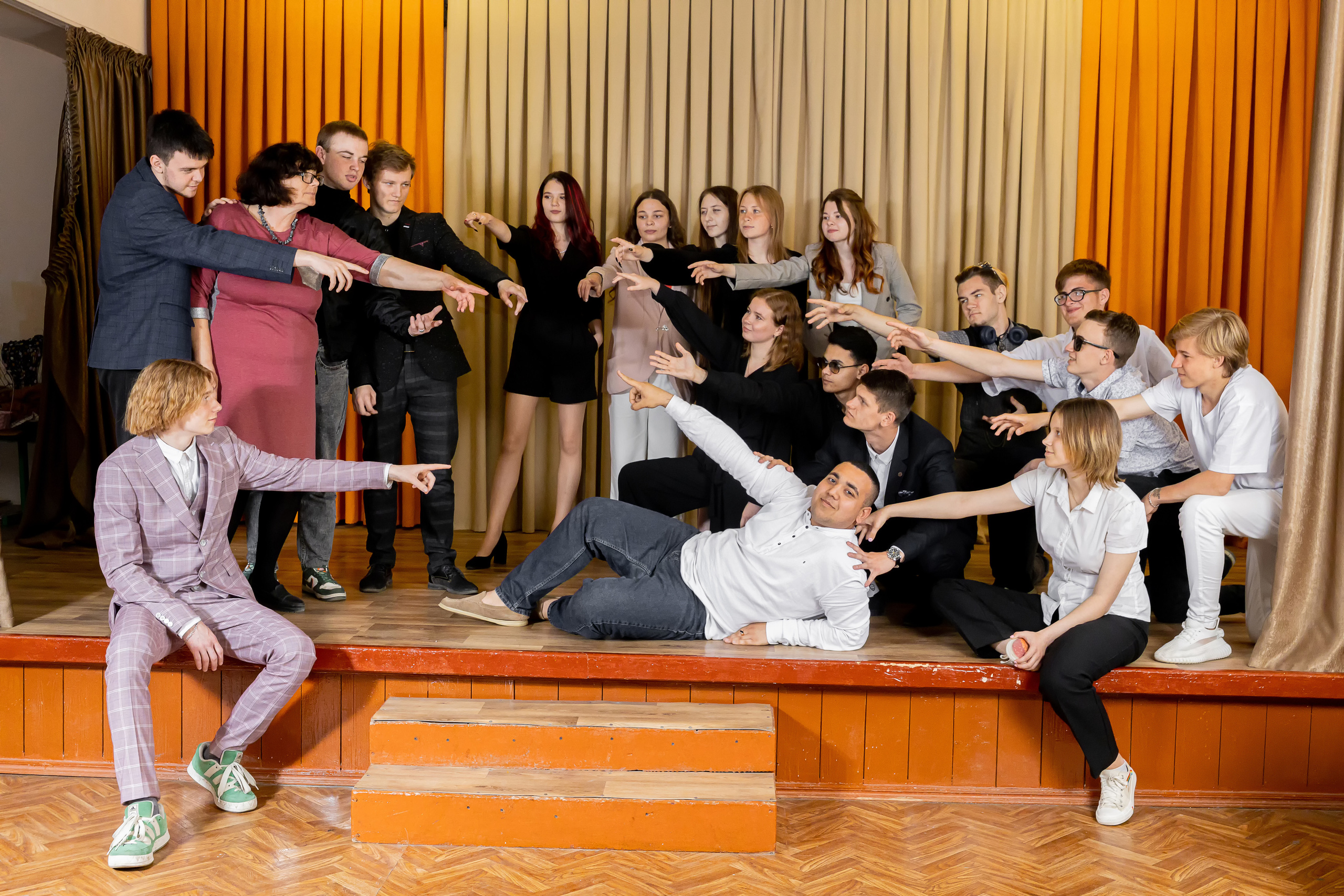 Выпускной альбом для 9 класса. Выпускные альбомы в Крыму, Севастополе и Симферополе