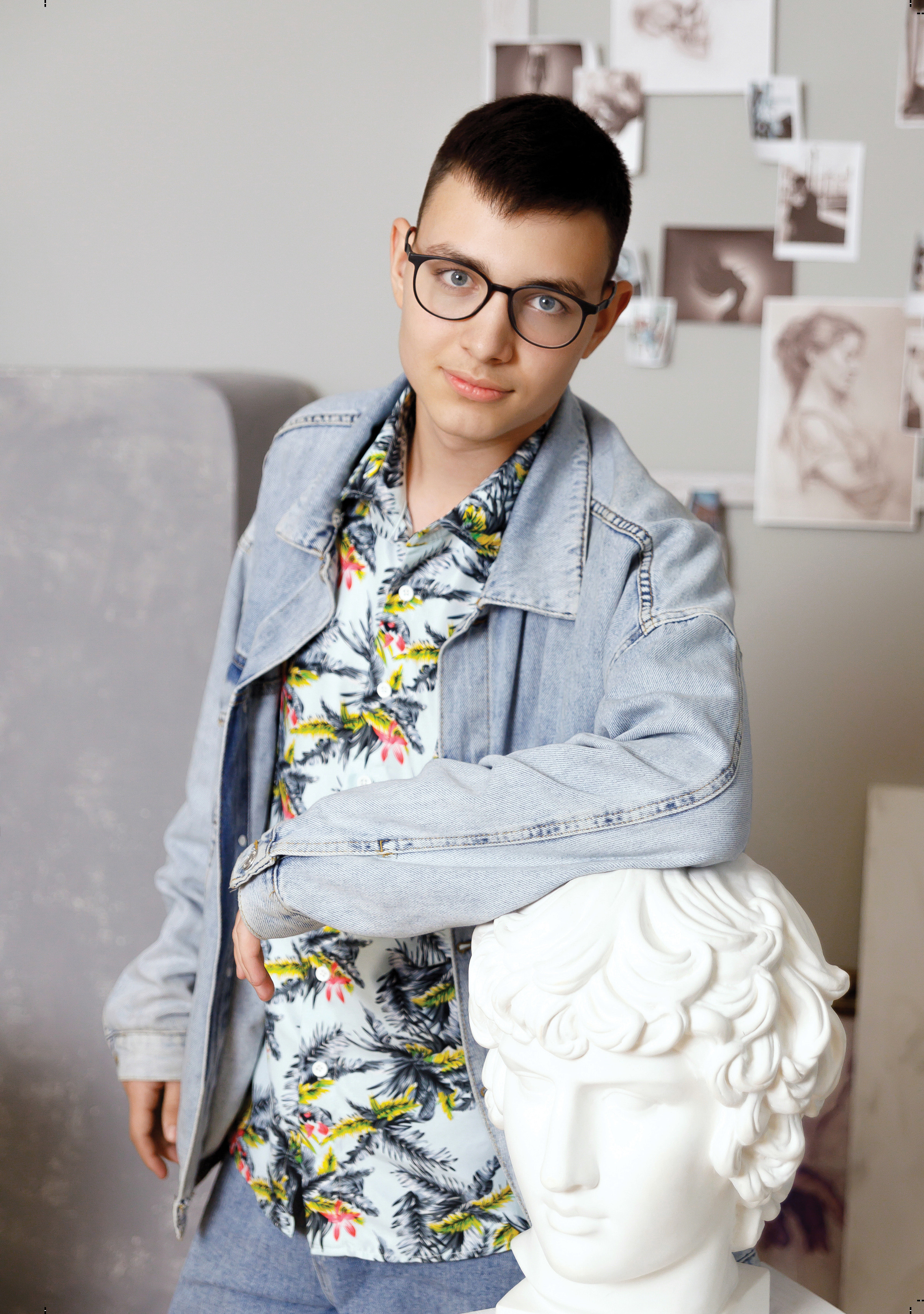 Выпускной альбом для 9 класса. Выпускные альбомы в Крыму, Севастополе и Симферополе