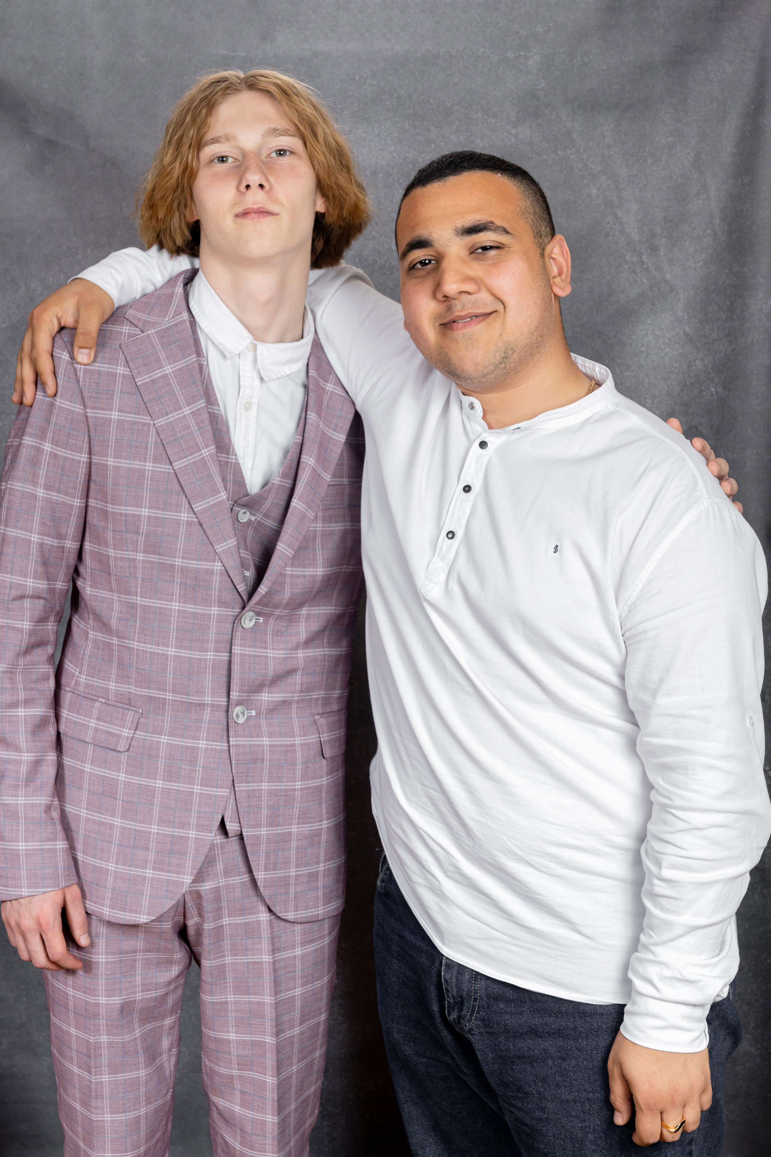 Выпускной альбом для 9 класса. Выпускные альбомы в Крыму, Севастополе и Симферополе