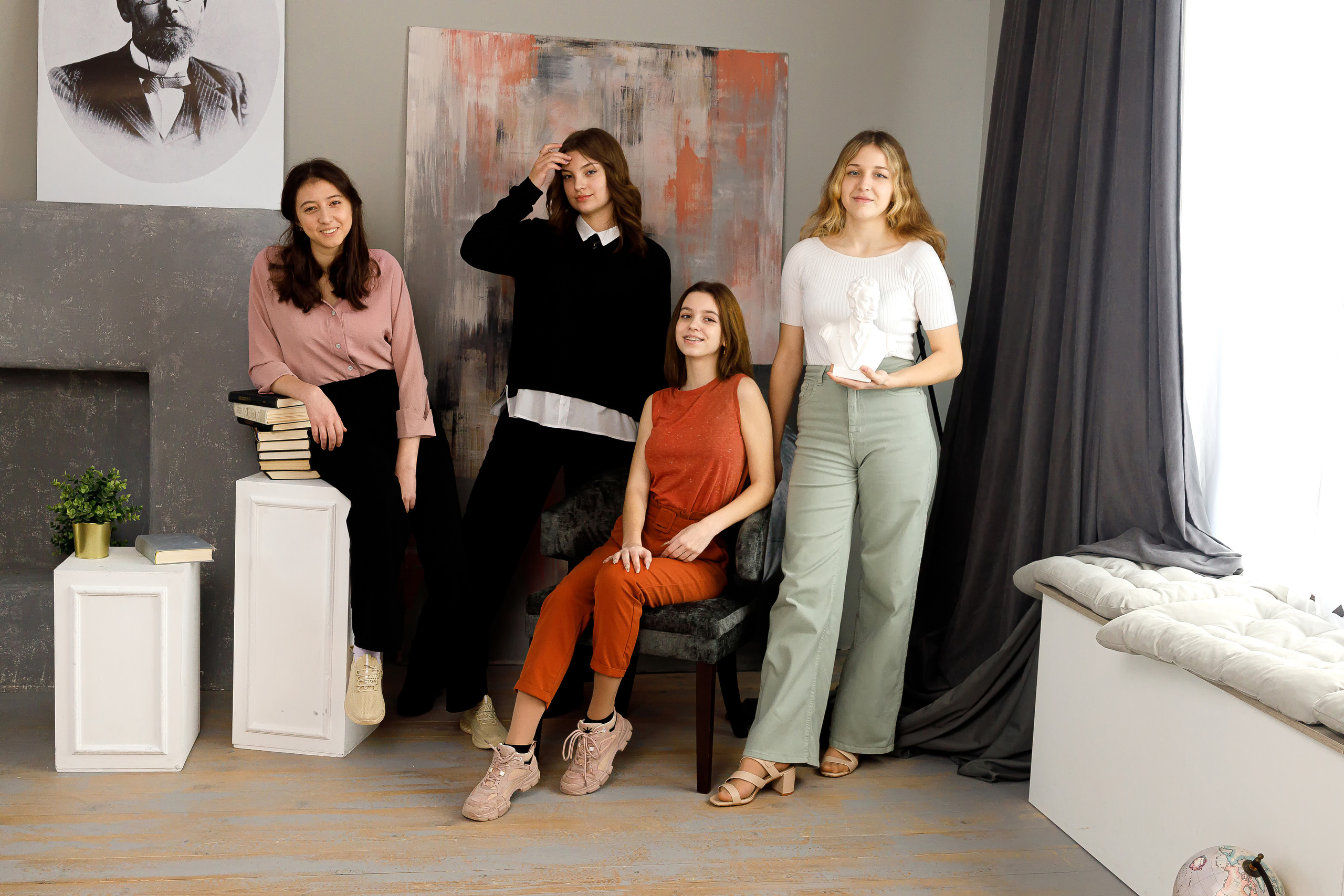 Фотостудия «Моя фотостудия» Севастополь. Выпускные альбомы в Крыму, Севастополе и Симферополе