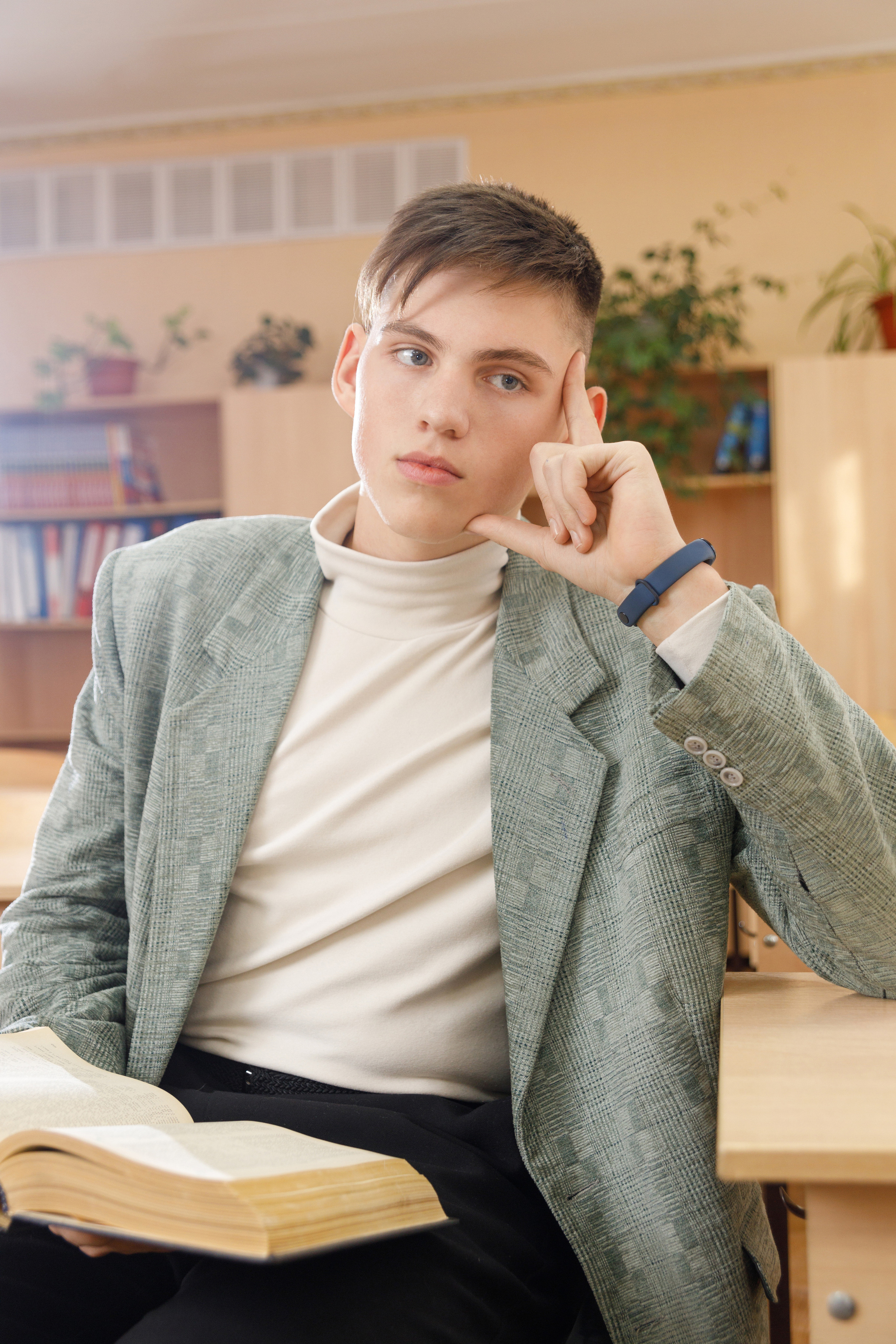 Выпускные альбомы для 9 и 11 класса. Выпускные альбомы в Крыму, Севастополе и Симферополе