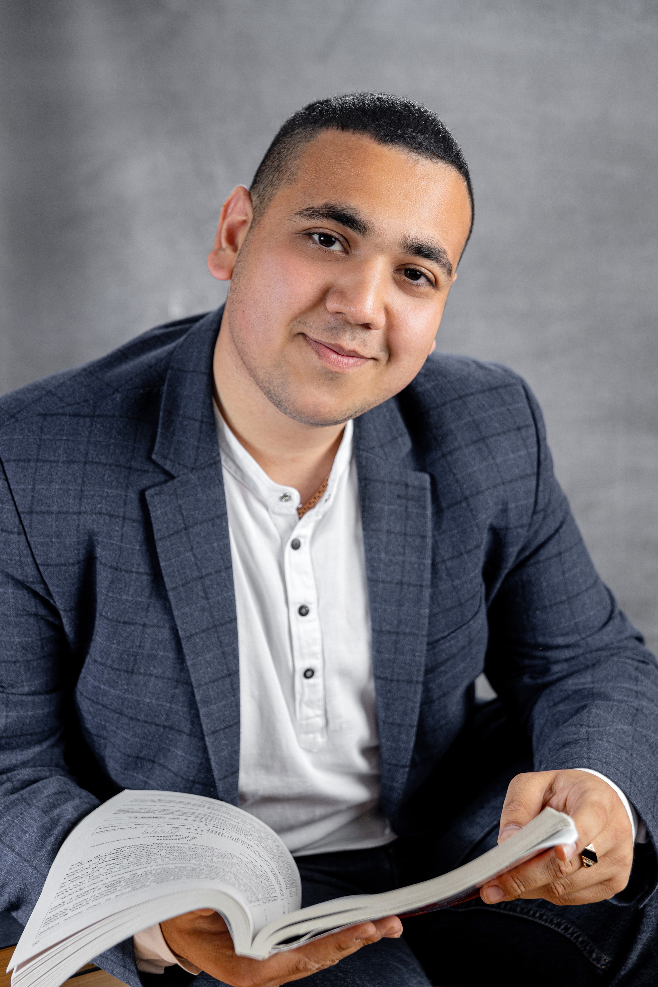 Выпускной альбом для 9 класса. Выпускные альбомы в Крыму, Севастополе и Симферополе