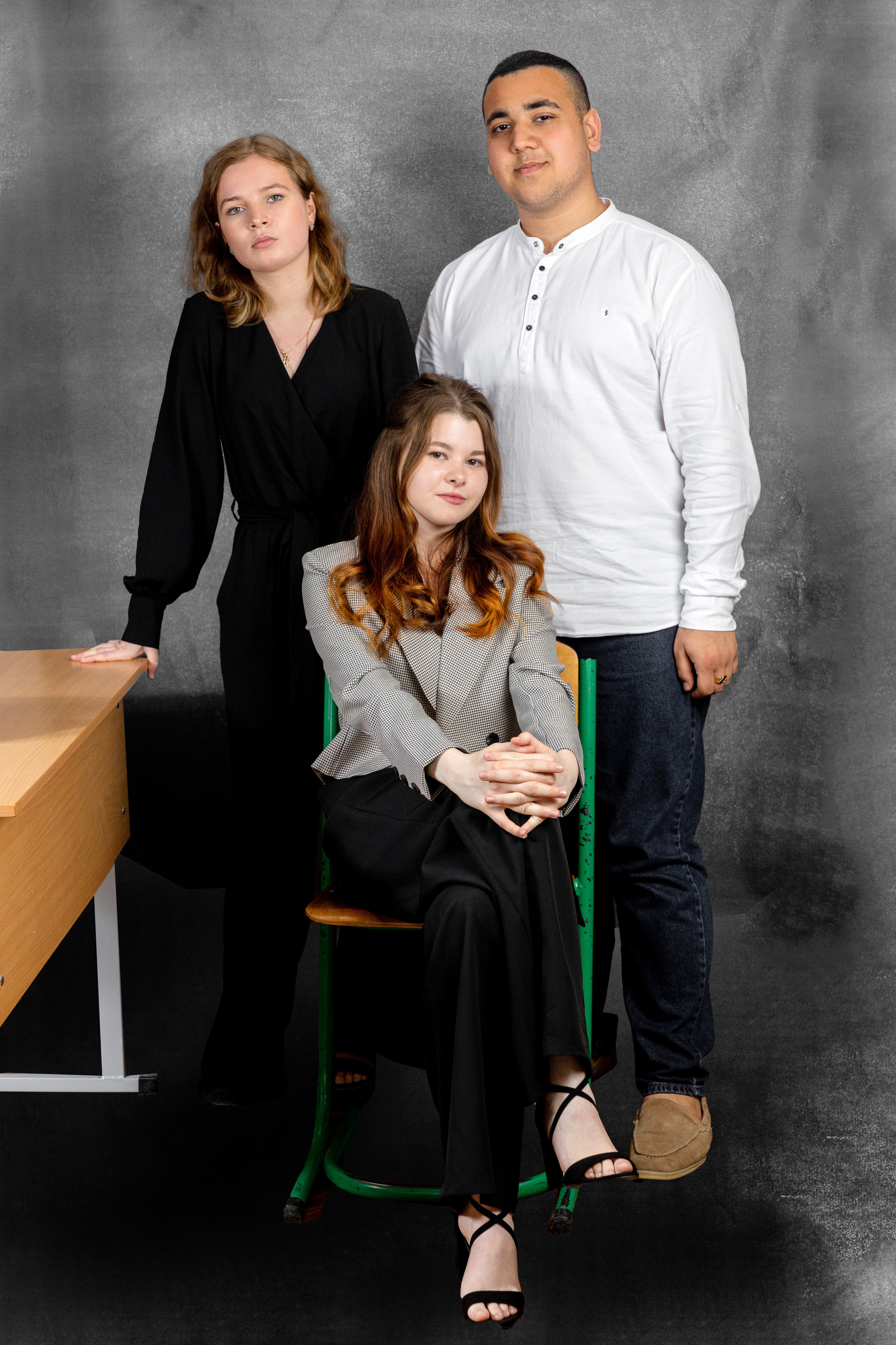 Выпускной альбом для 9 класса. Выпускные альбомы в Крыму, Севастополе и Симферополе