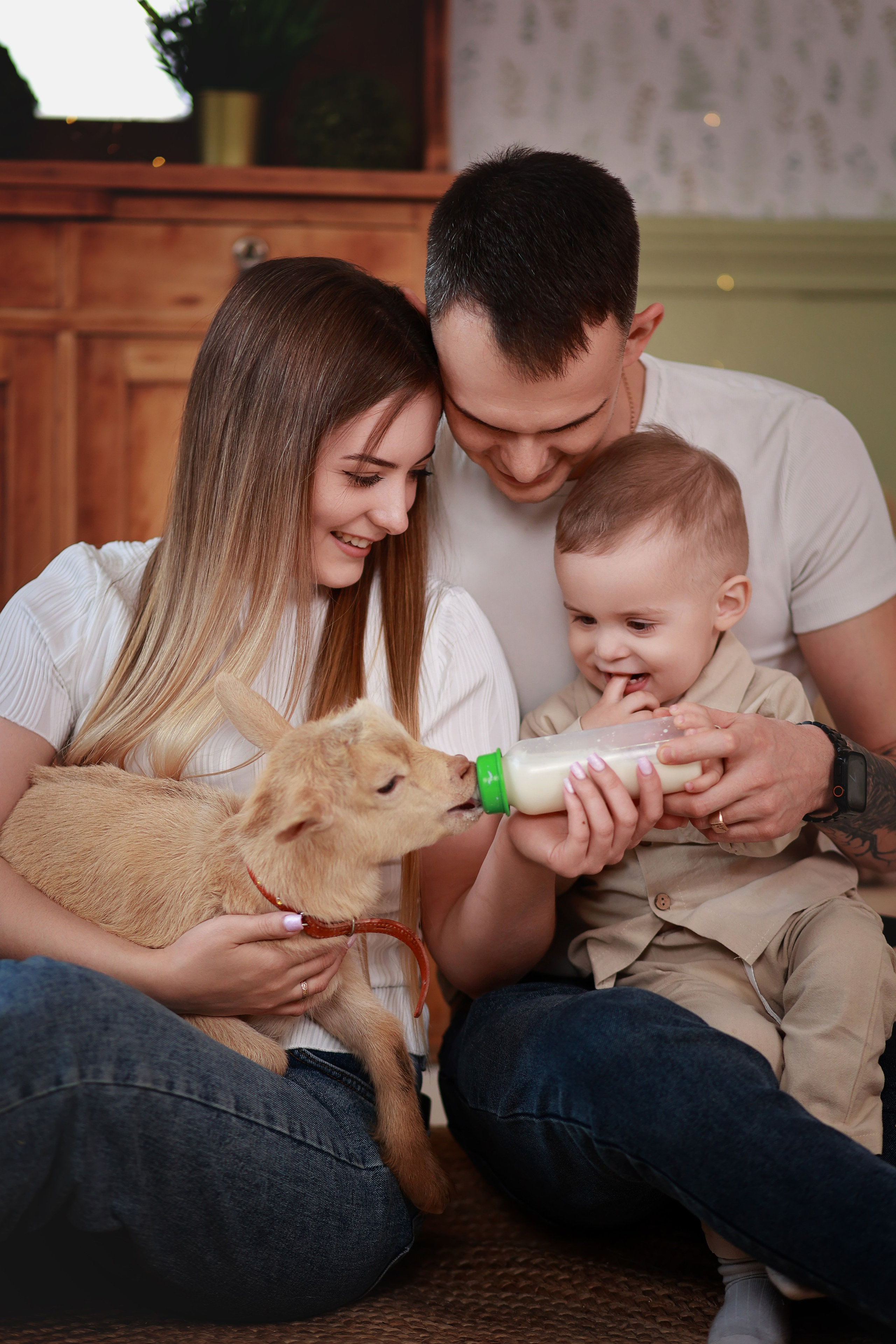 Фотопроект с козочкой и кроликами. Детский семейный фотограф Краснодар