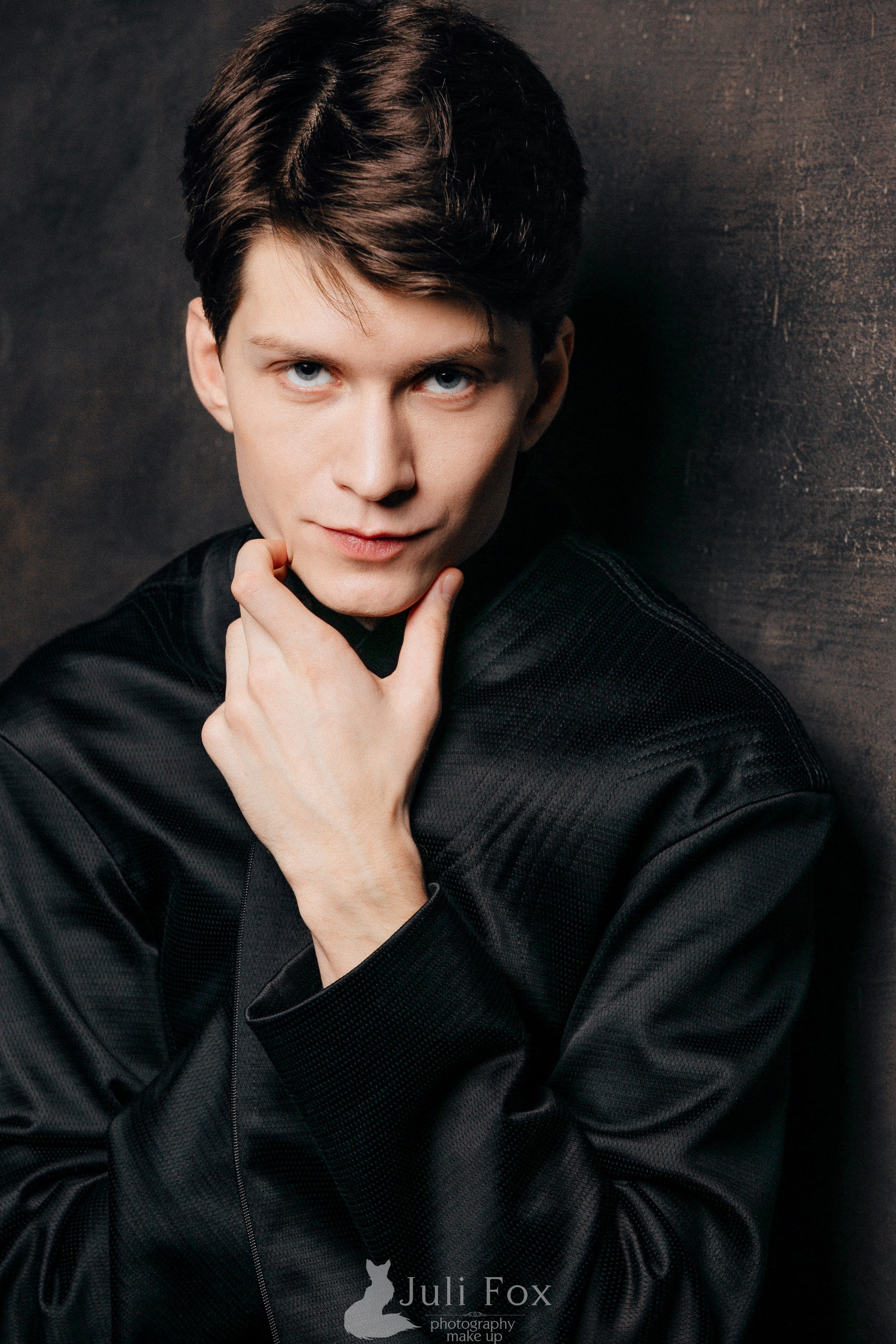 БИЗНЕС ПОРТРЕТЫ: мужские, женские, групповые. Портретный, свадебный, репортажный фотограф во Владивостоке Юлиана Джули Фокс