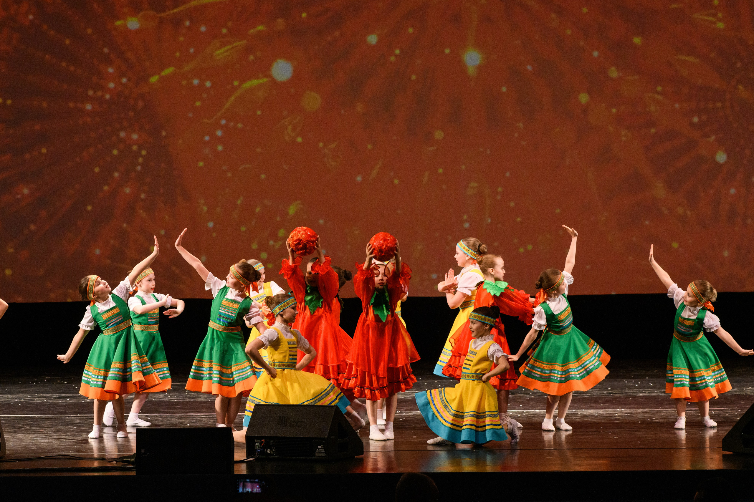 23 апреля, часть 2, БКЗ Октябрьский, г. Санкт-Петербург. Золотое яблочко