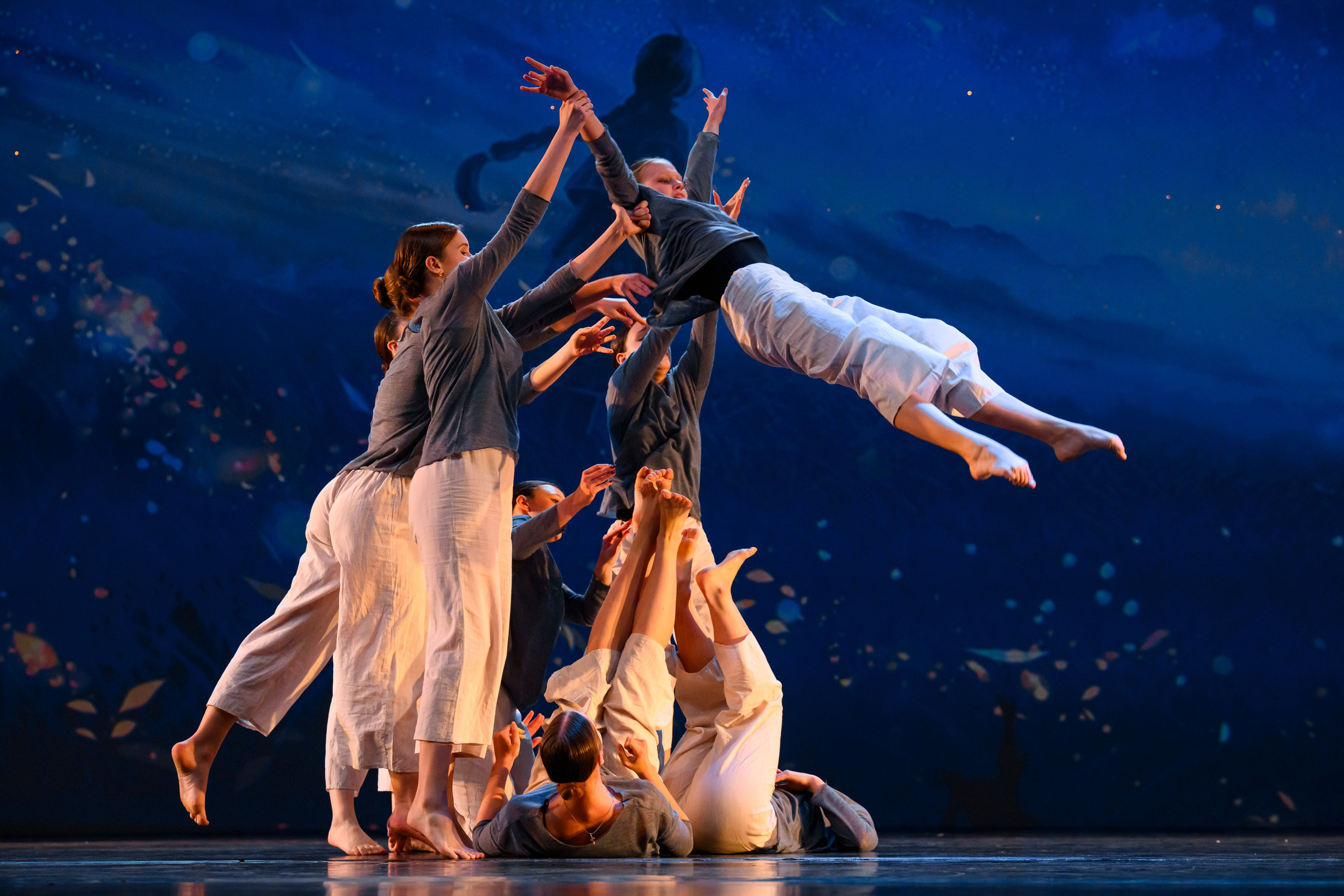 23 апреля, часть 1, БКЗ Октябрьский, г. Санкт-Петербург. Золотое яблочко