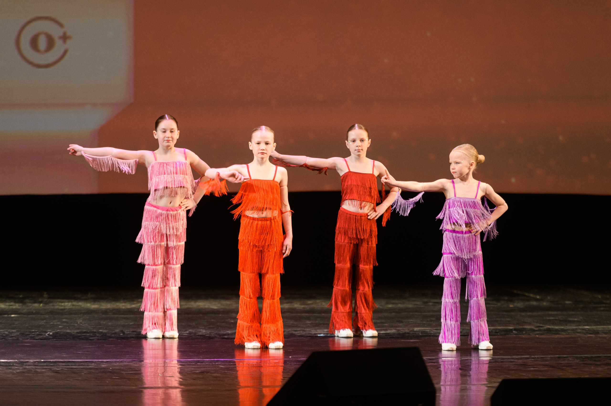 23 апреля, часть 1, БКЗ Октябрьский, г. Санкт-Петербург. Золотое яблочко