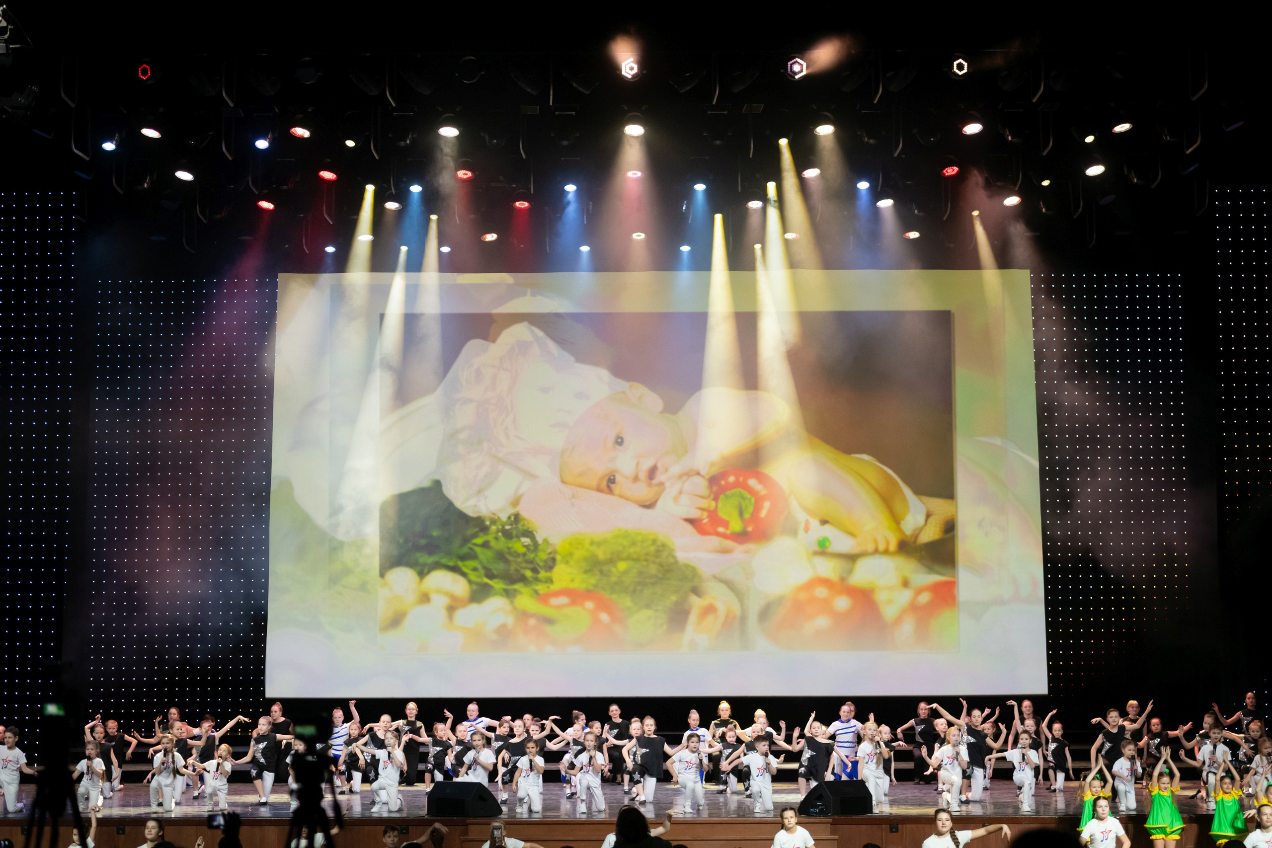 2 февраля, концерт Таланты России, Кремлевский Дворец. Золотое яблочко