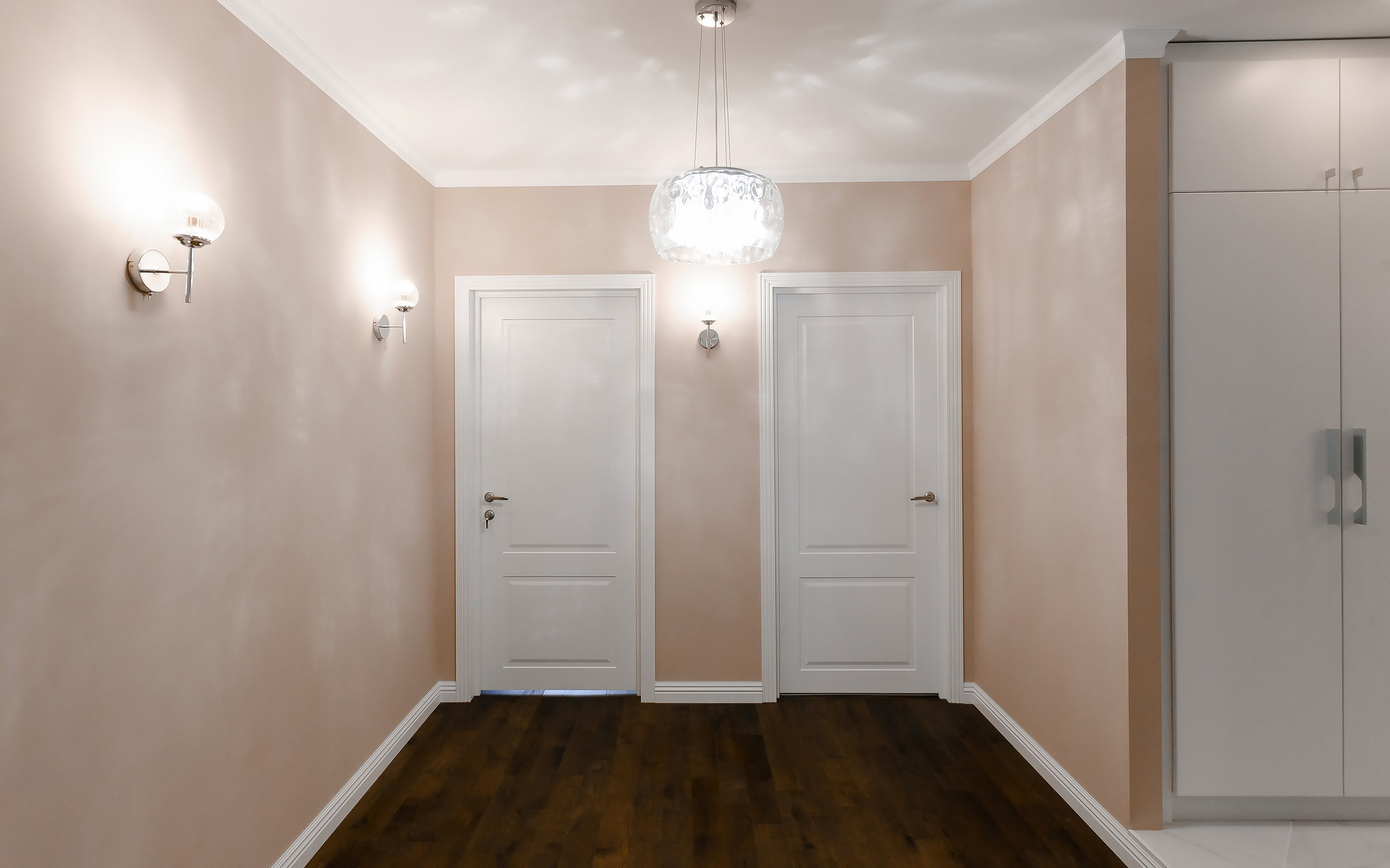 Central interior. Репортажный фотограф в Алмате Чумаков Георгий