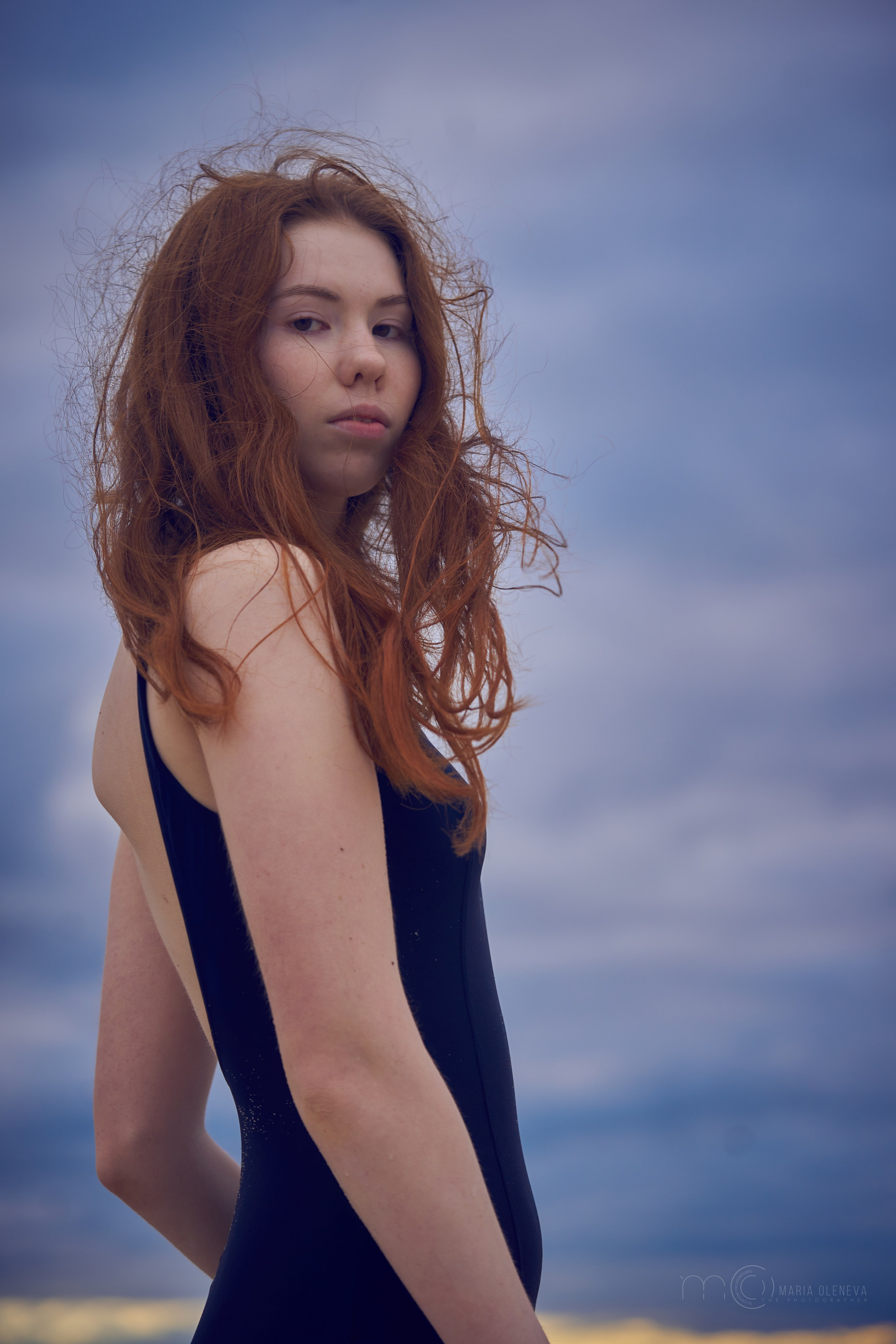 Полина и море. Фотограф Мария Оленева