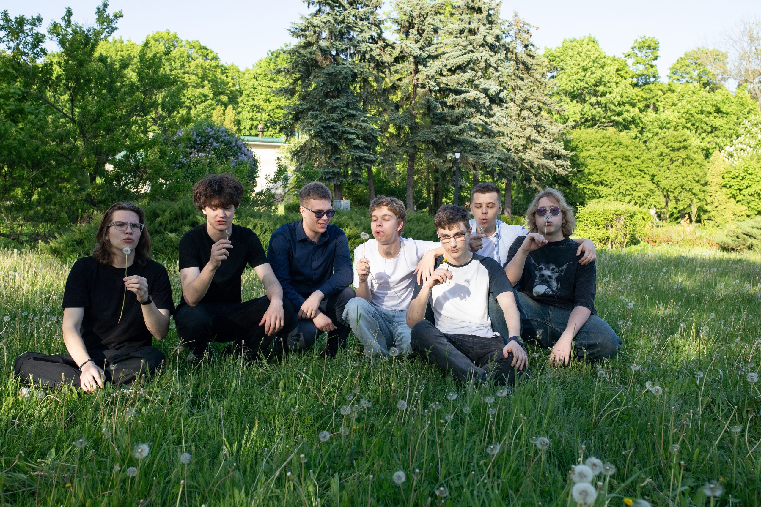 19/05/26 Лошицкий. Выпускные альбомы Cardsi