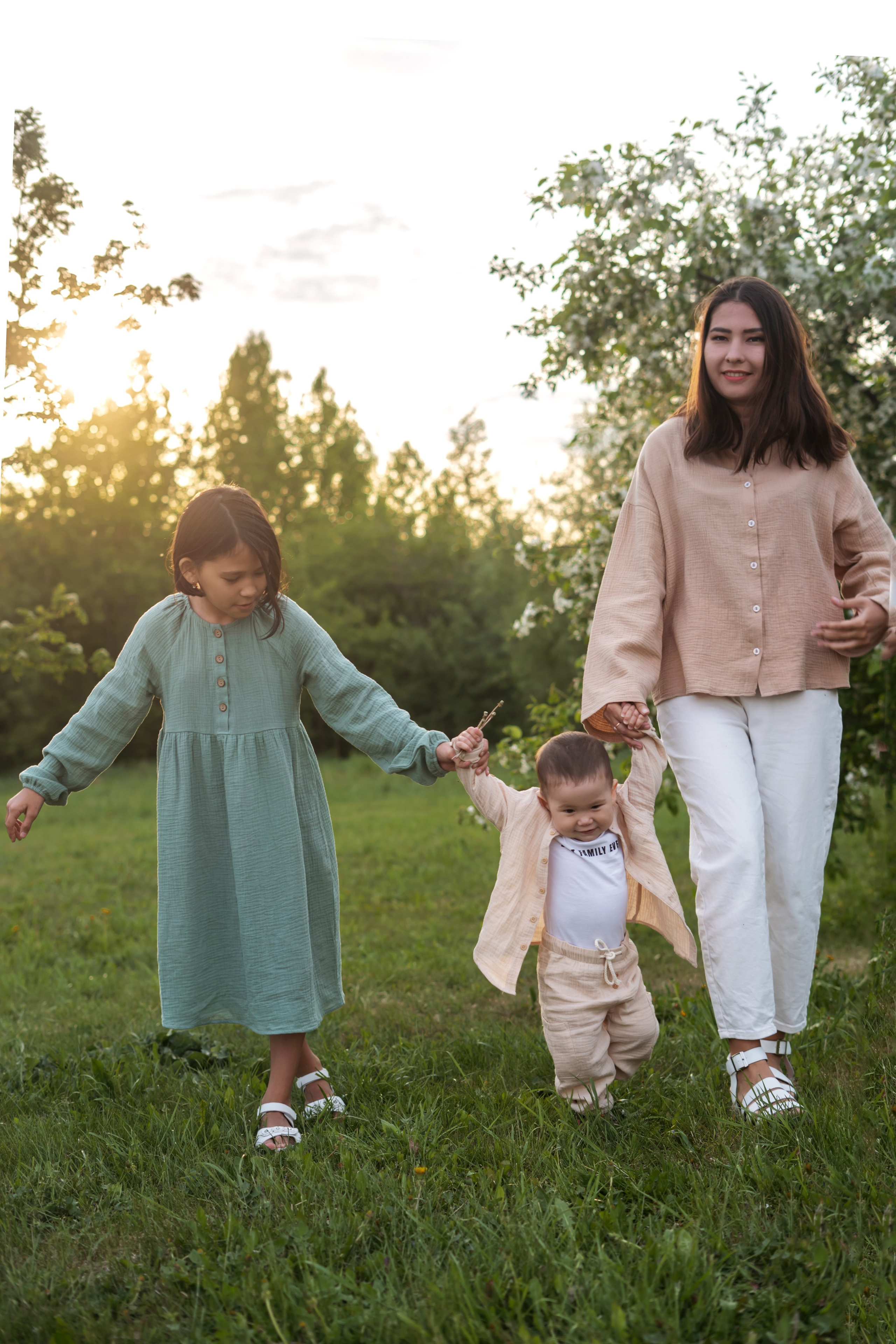 Прогулки. Мила Посвит Фотограф новорожденных в Тобольске