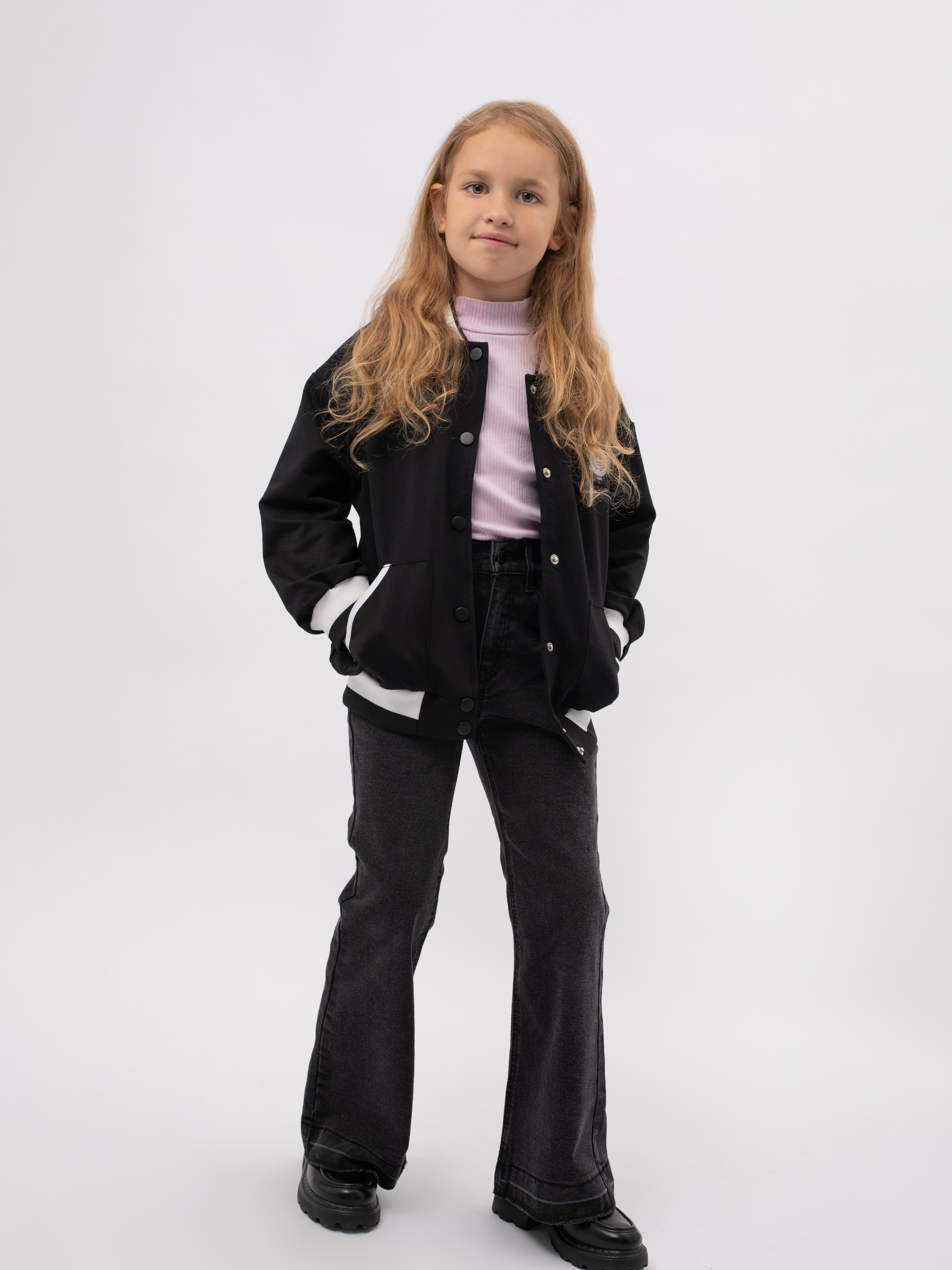 Школьная одежда. Фотостудия предметной и модельной съёмки для маркетплейсов