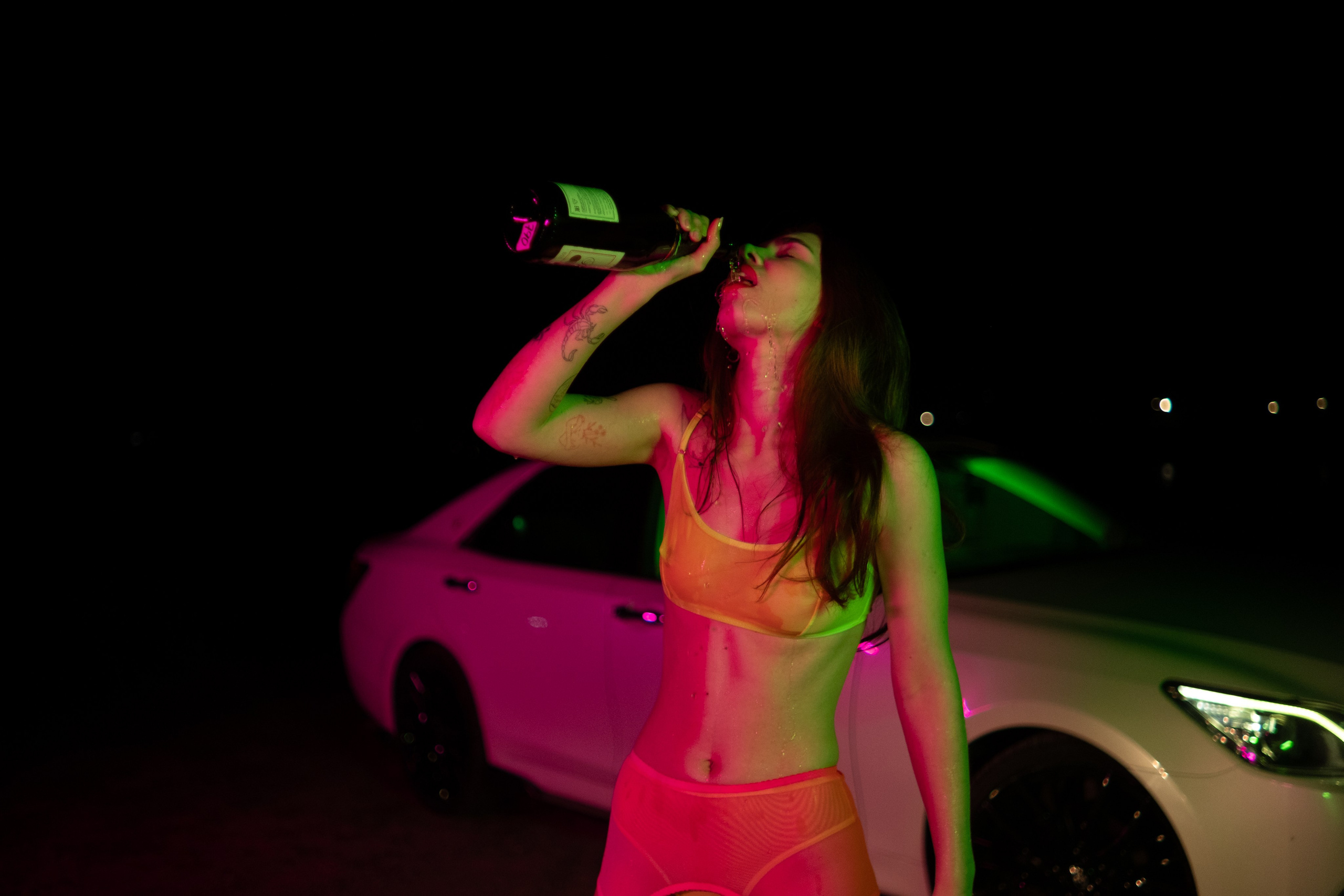 Неоновое настроение Насти. Фотограф Коробова Екатерина