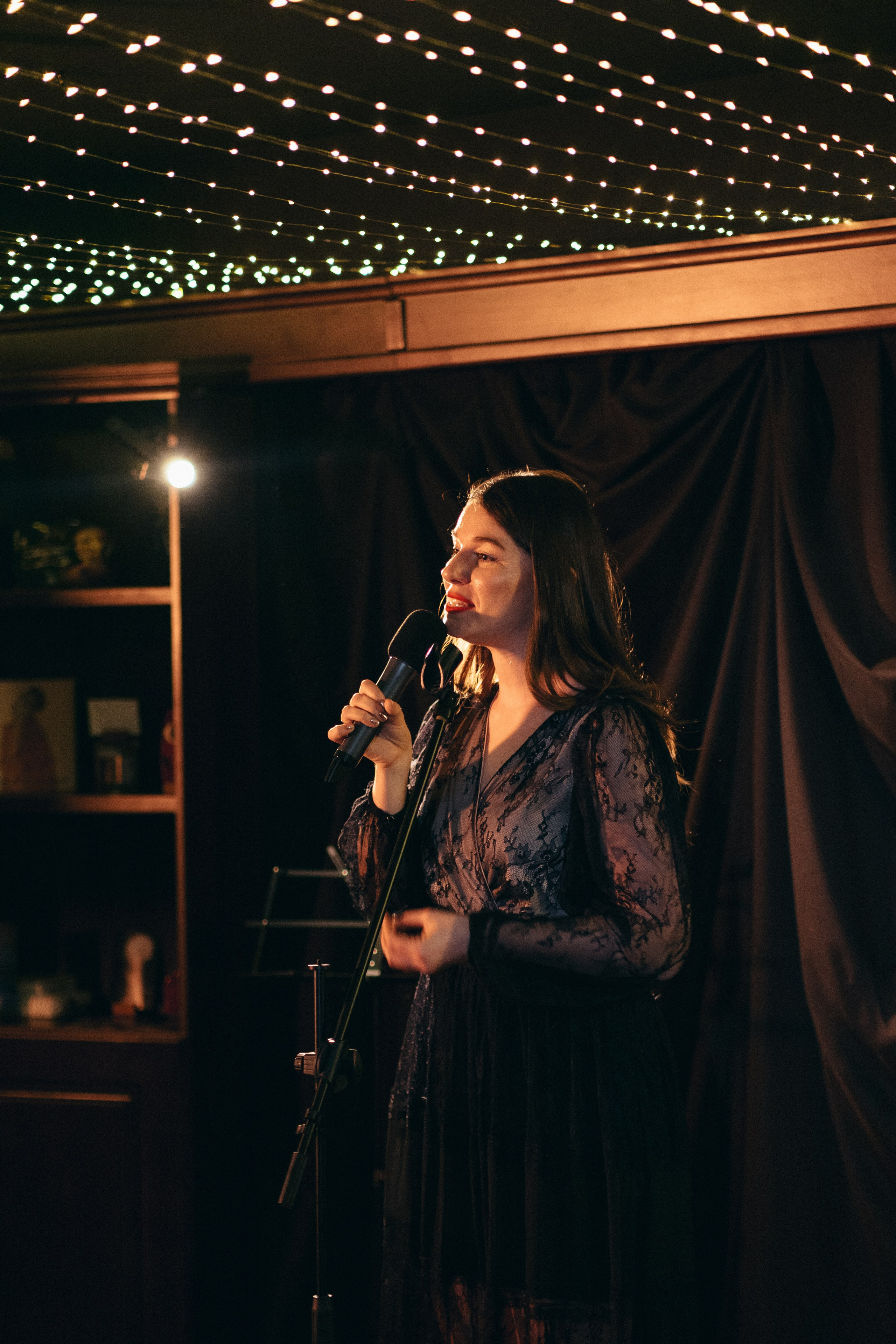 Поэтические встречи «Уютные чтения». Репортажный фотограф в Сочи Екатерина Вежливцева