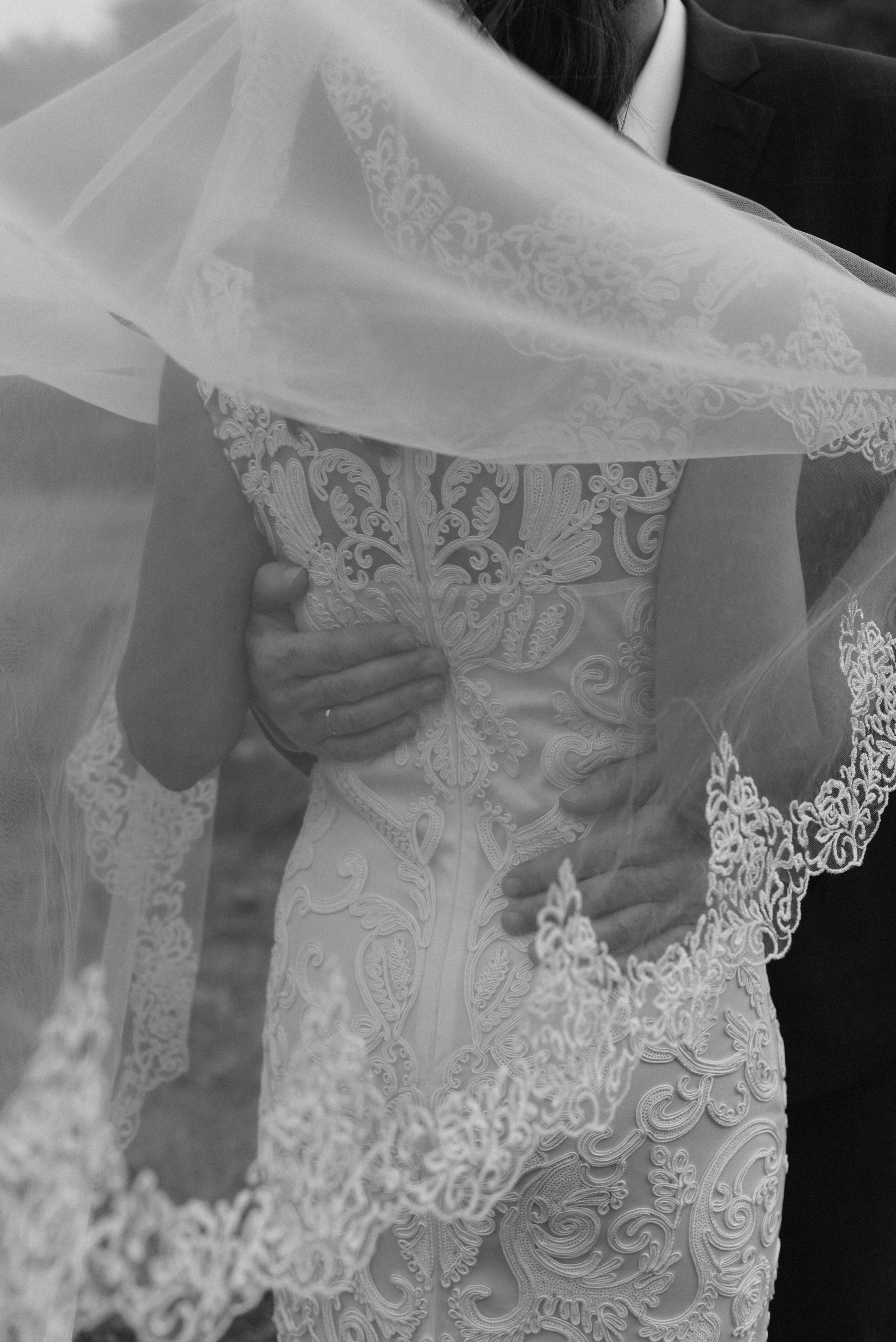 Венчание Храм Живоначальной Троицы на Воробьёвых горах. Фотограф Лола Волна, город Москва