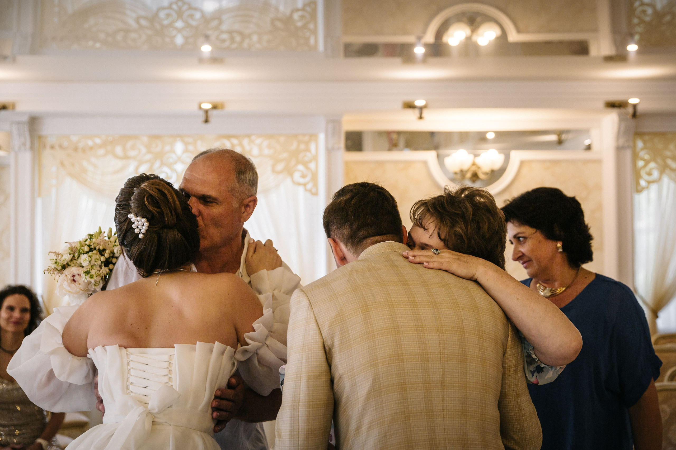 ДВОРЕЦ № 4 Петергоф | Июль, Нижний парк. Свадебный фотограф в Санкт-Петербурге Полина Корзухина