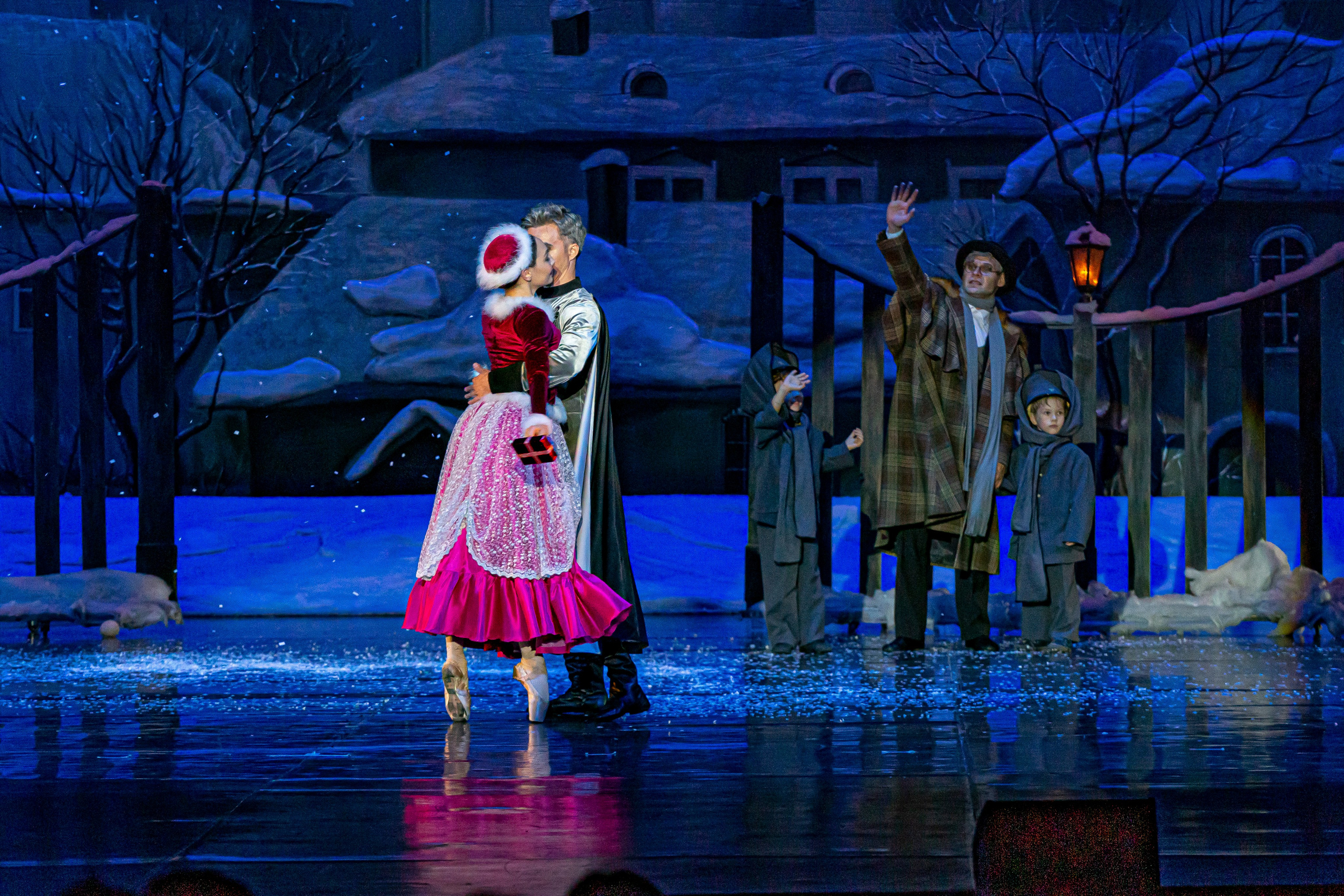 Анюта — спектакль — премьера на сцене Зимнего театра Марийского театра оперы и балета. Фотограф в Сочи Юрий Шептаев