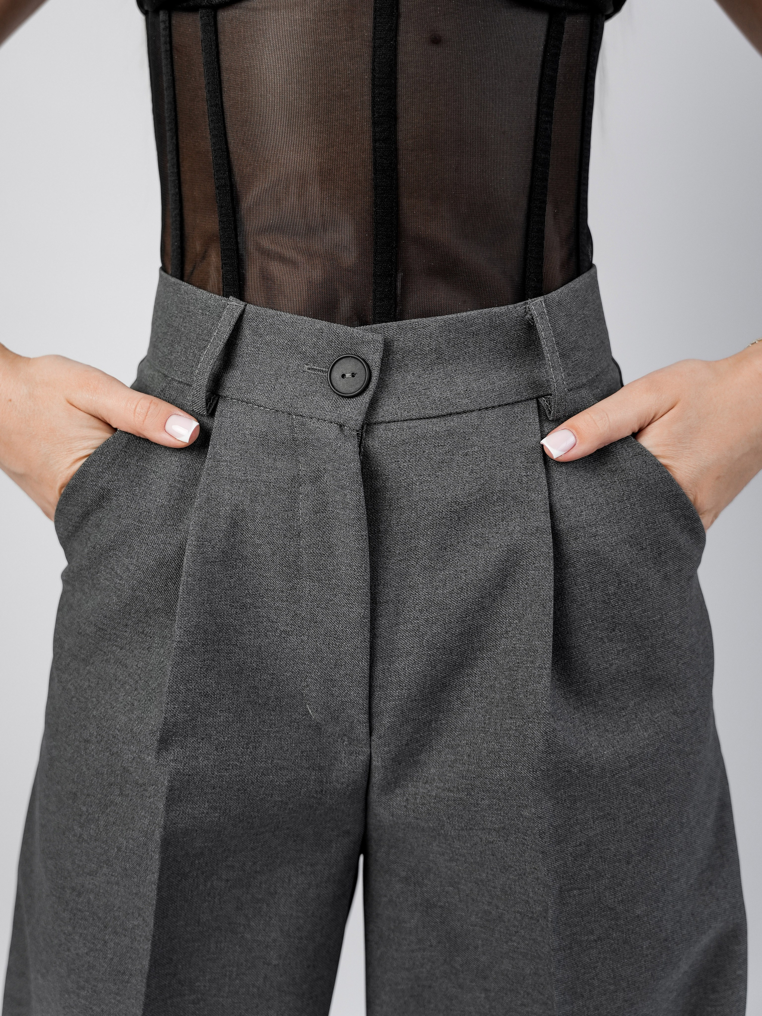 Съёмка брюк для wildberries. Фотограф в Смоленске Ольга Давыдова