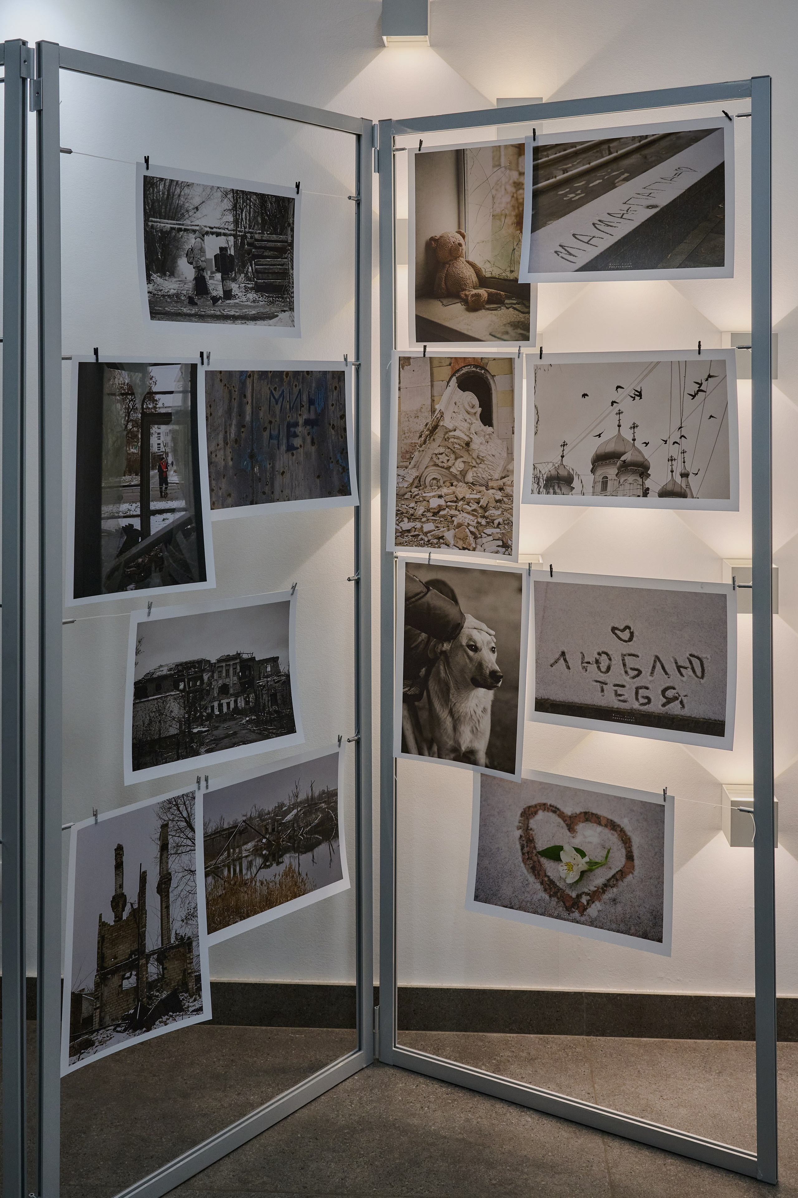 Фотовыставка «Территории» в Росгеолфонде. Фотограф Роман Адлер