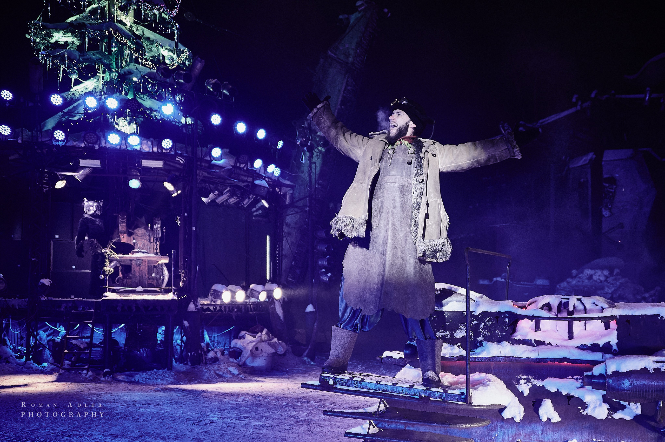 Новогодняя сказка от Ночных волков. Фотограф Роман Адлер