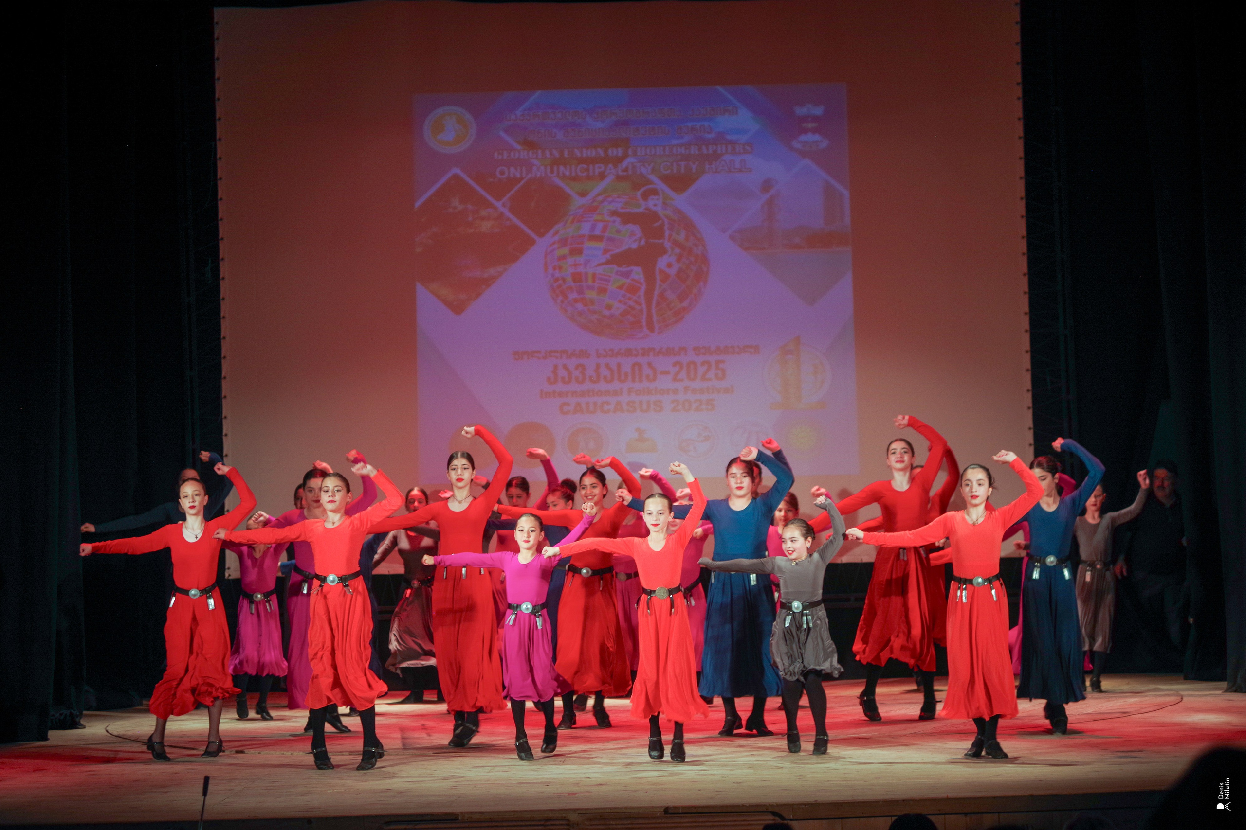 Танцы в прекрасном Они. Портретный фотограф Денис Милютин