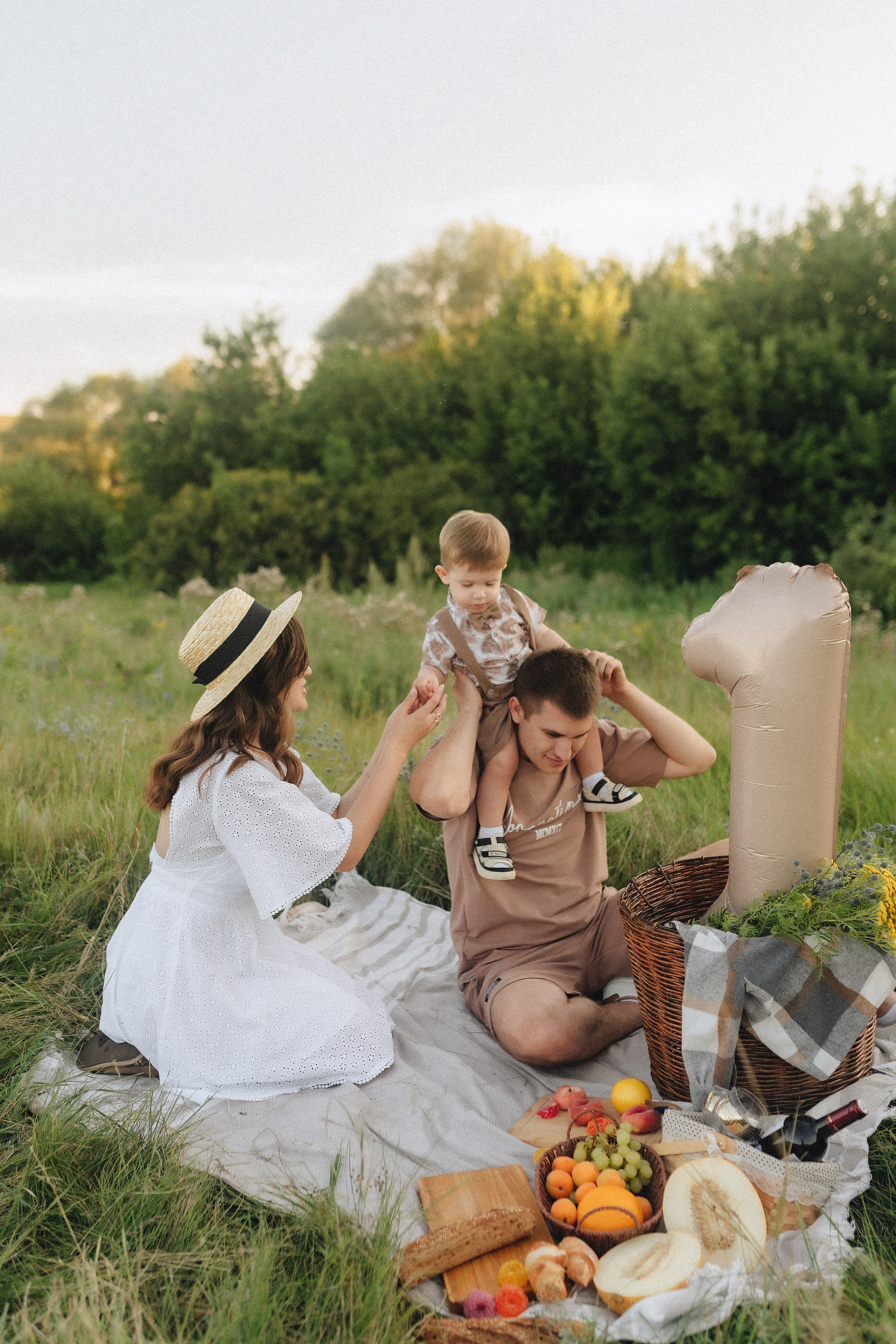 Светлана, Сергей и Женя | Семейная съемка на закате. Фотограф Карина Шмулёва. Воронеж и область