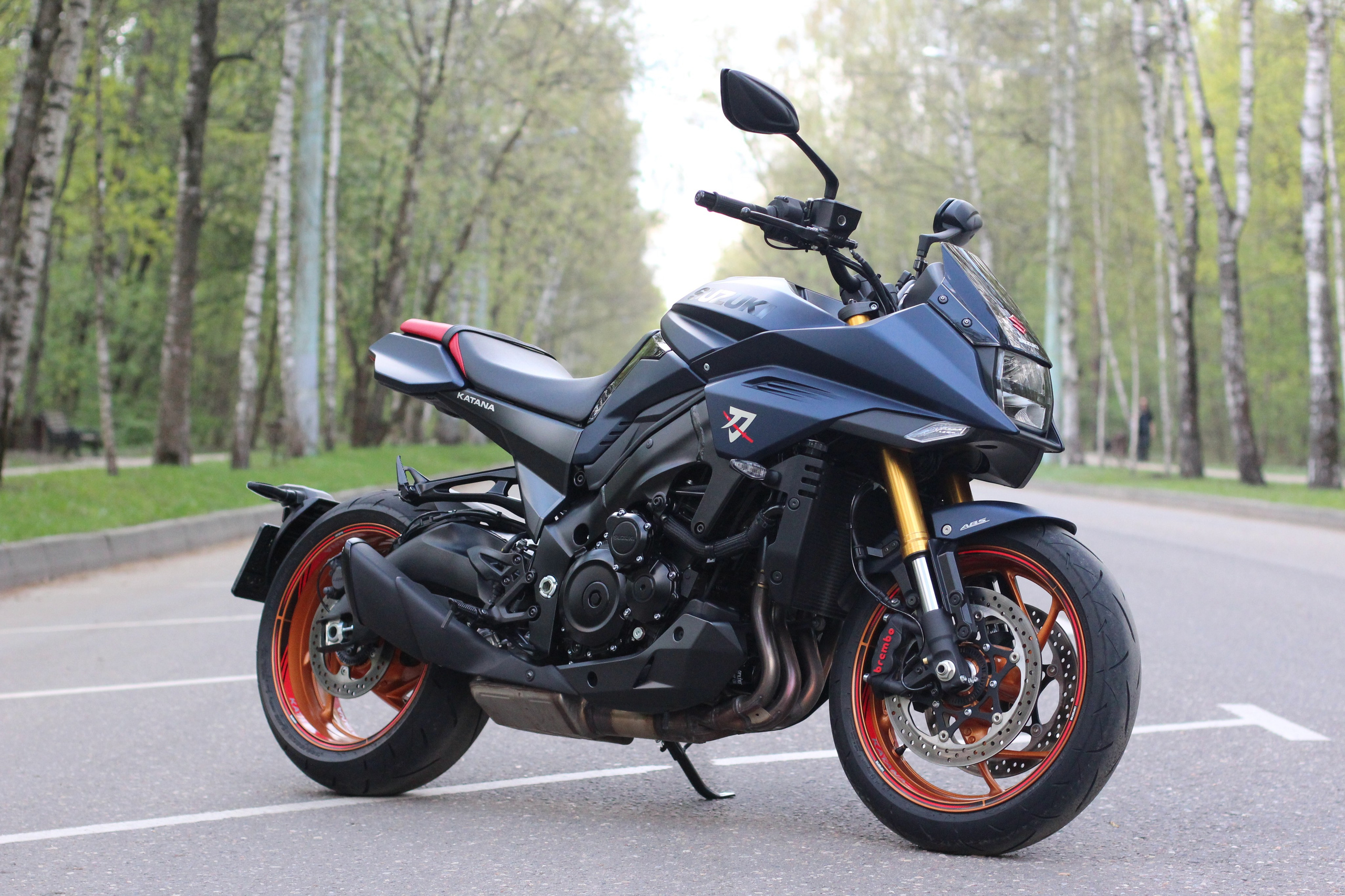 Алексей и мотоцикл 🏍️, парк Сокольники. Ваш личный фотограф в Москве Мила