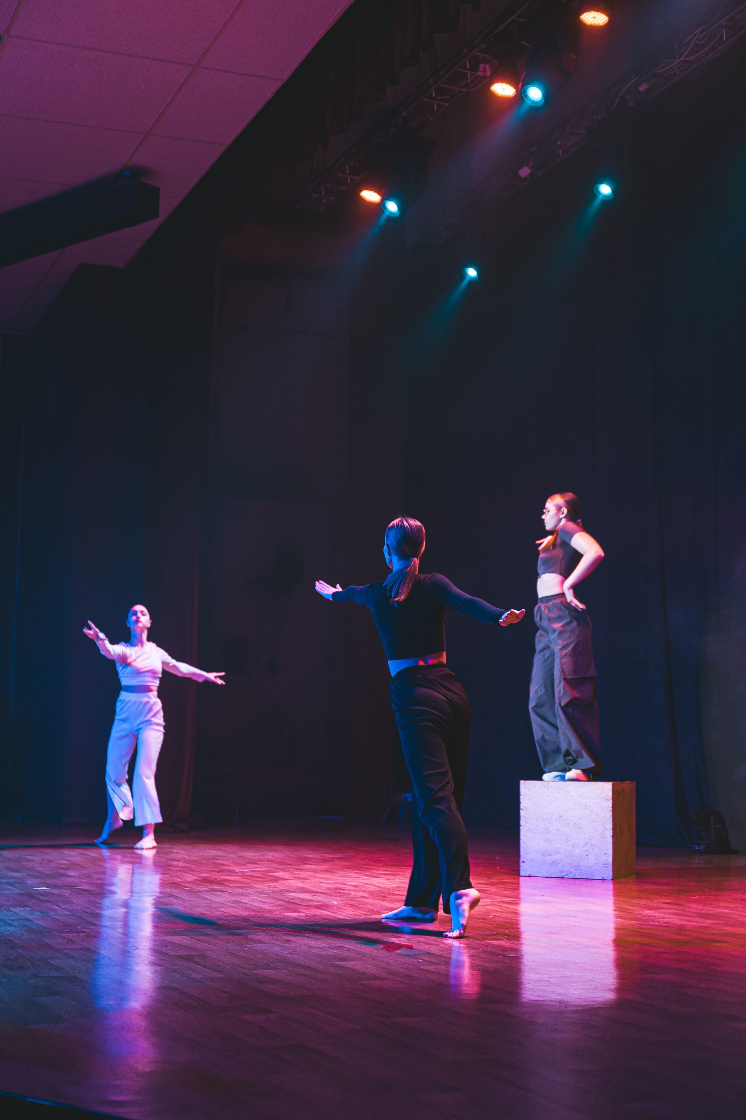 СмолГУ — Зеленое Яблоко — 2023. Танец. KiPPER Gallery — Фотограф