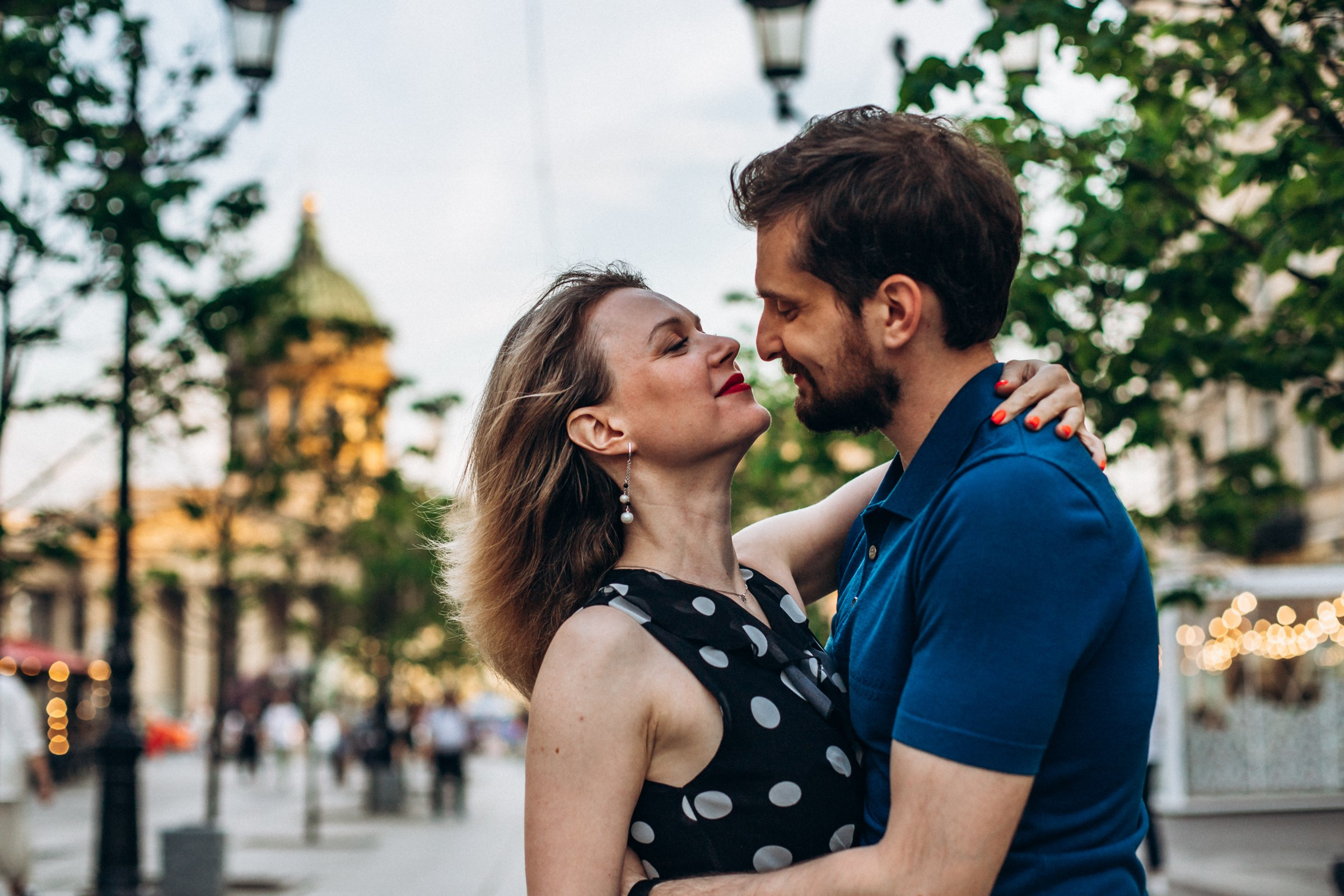 Дмитрий и Анна в мае. Фотопрогулка в Петербурге. Индивидуальный и семейный фотограф в Санкт-Петербурге