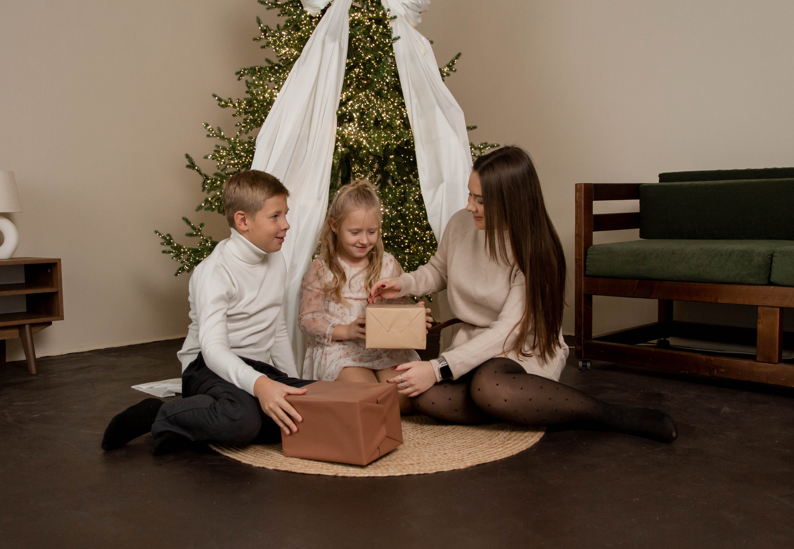 Семейная новогодняя. ФОТОГРАФ ~ Виктория Ивченко ~ Старый Оскол