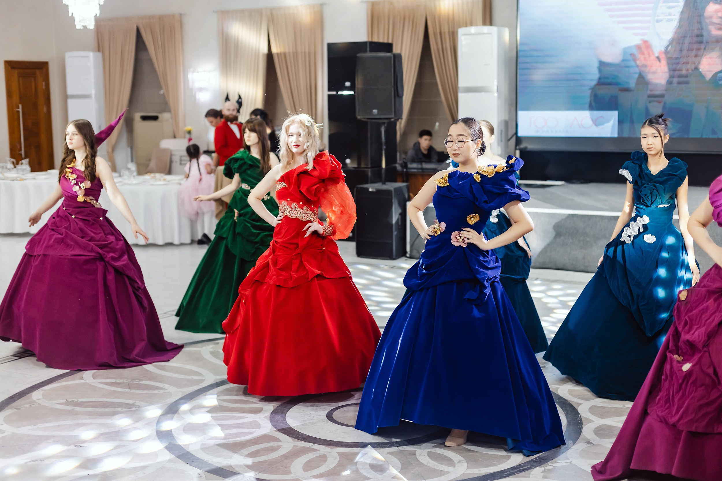 Большой Отчетный Бал Музыкального Дома Голос. Кипятком Павлодар