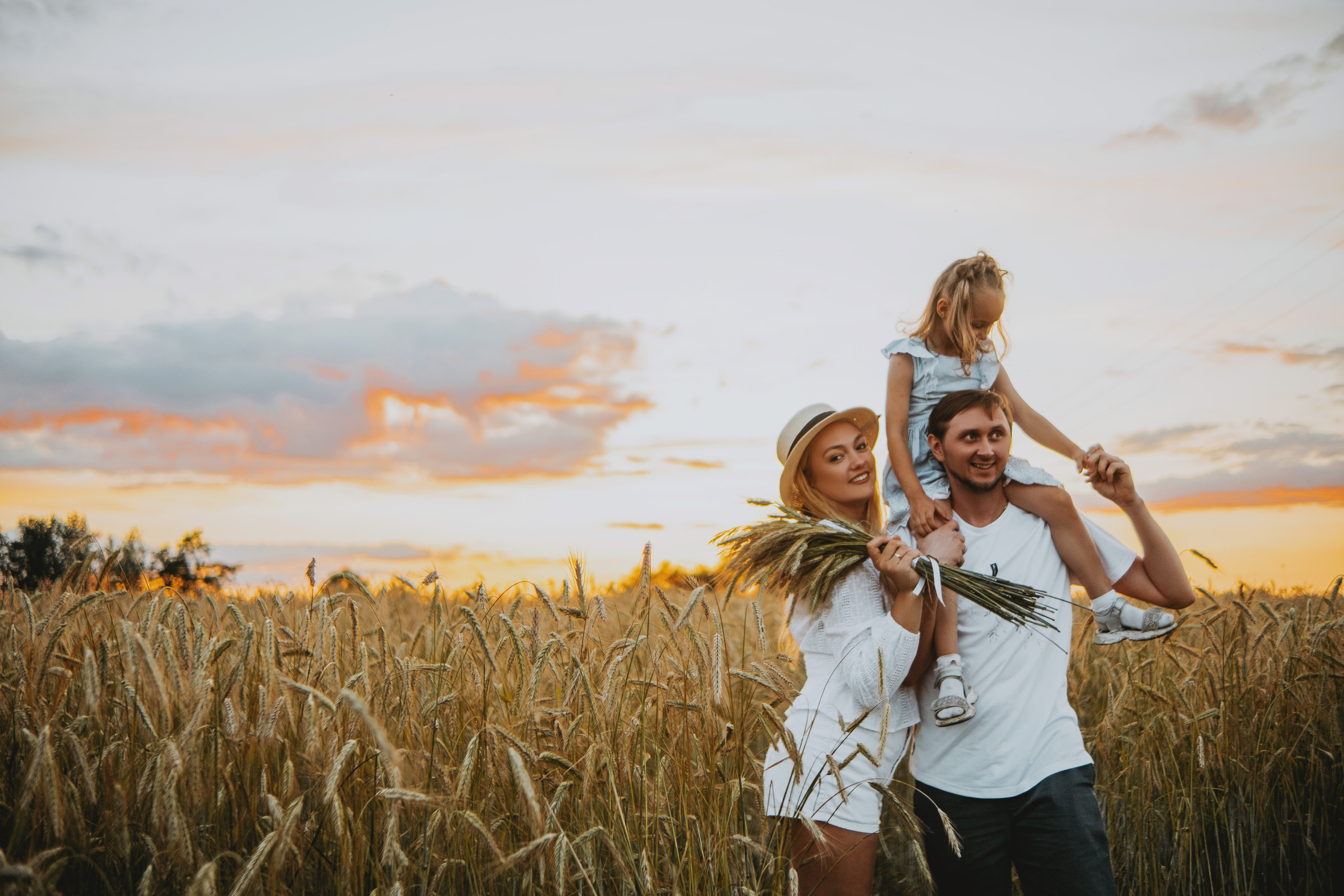 Вероника с семьей. Nattie.ph