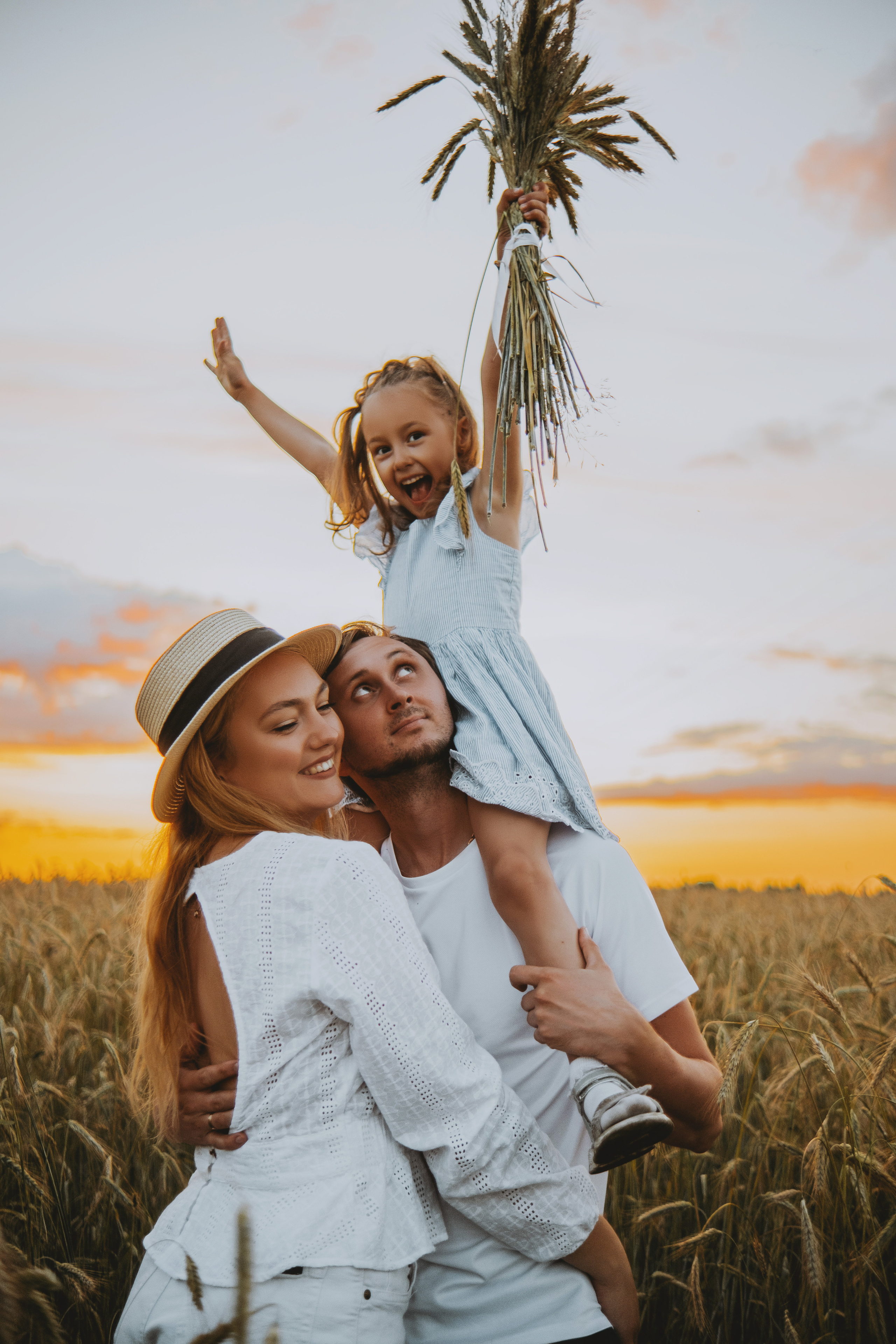 Вероника с семьей. Nattie.ph