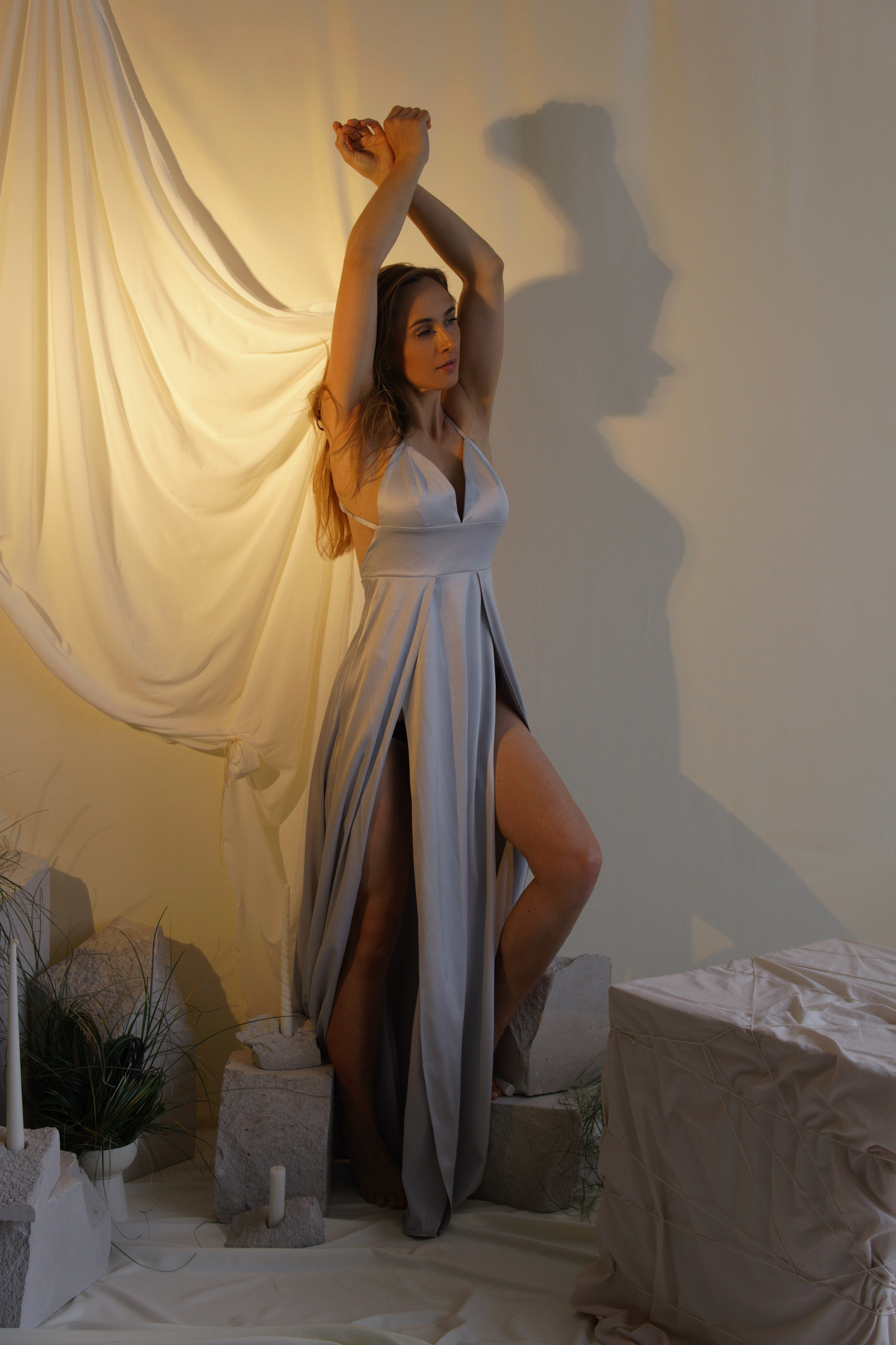 Аня, съемка с цветами. Фотограф в Минске Света Григорьева